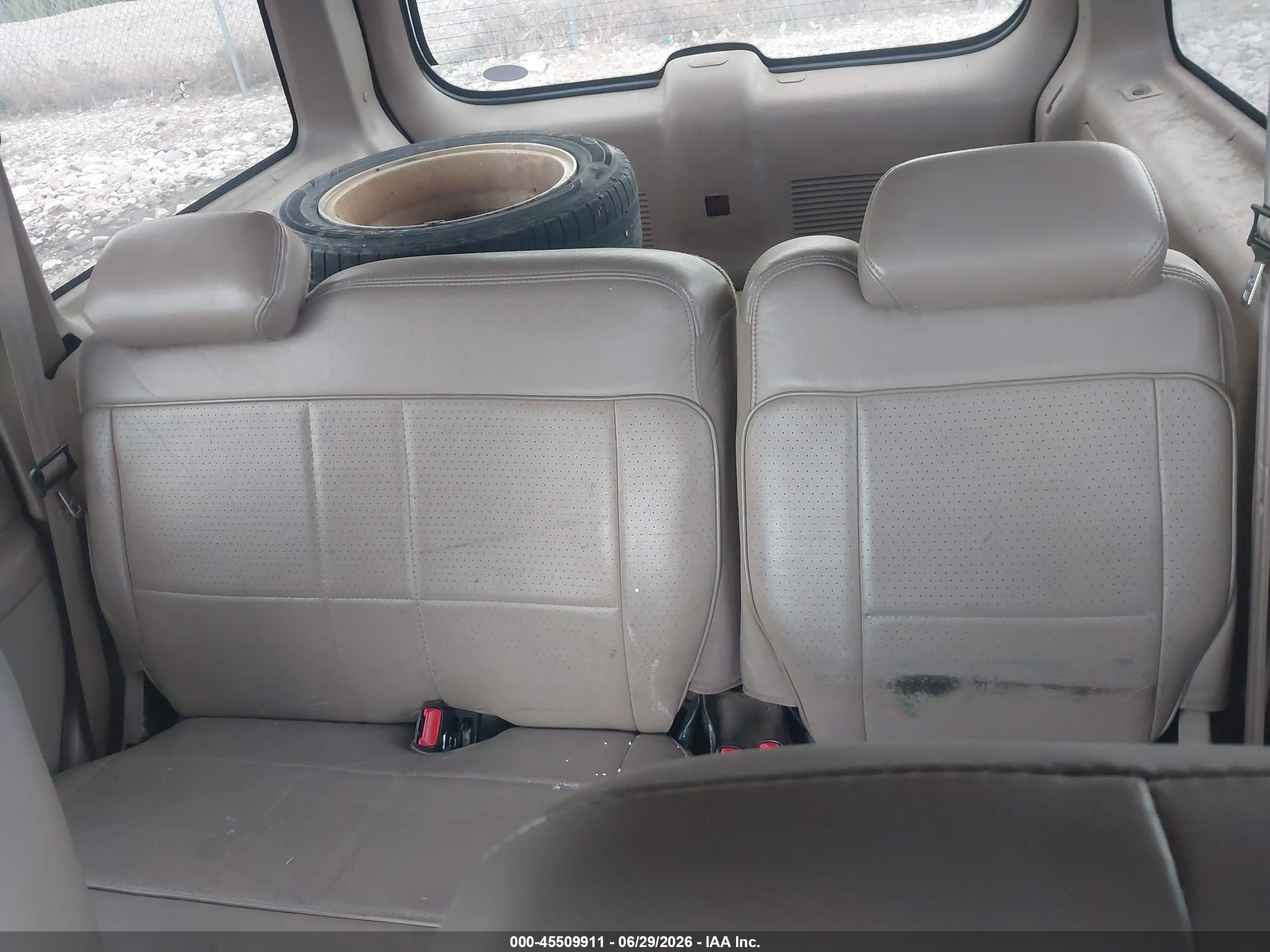 1998 Mercury Mountaineer   Maroon vin: 4M2ZU55P6WUJ38426