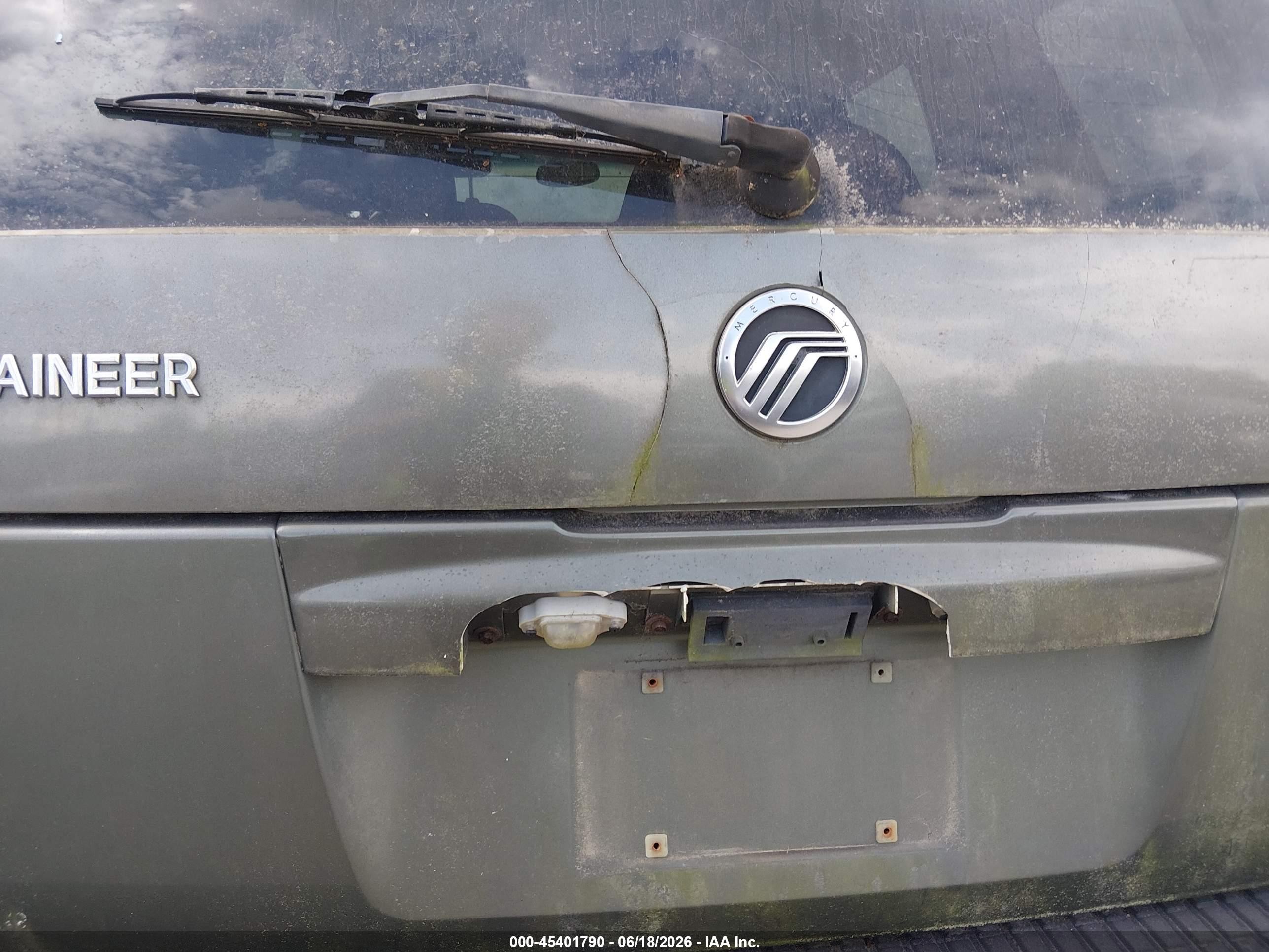 2002 Mercury Mountaineer   Зеленый vin: 4M2ZU66E42ZJ16084