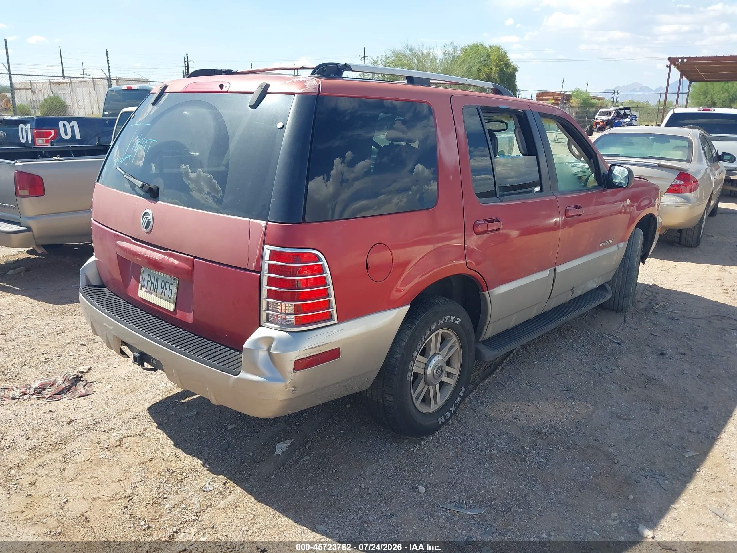 2002 Mercury Mountaineer   Red vin: 4M2ZU66E92ZJ06909