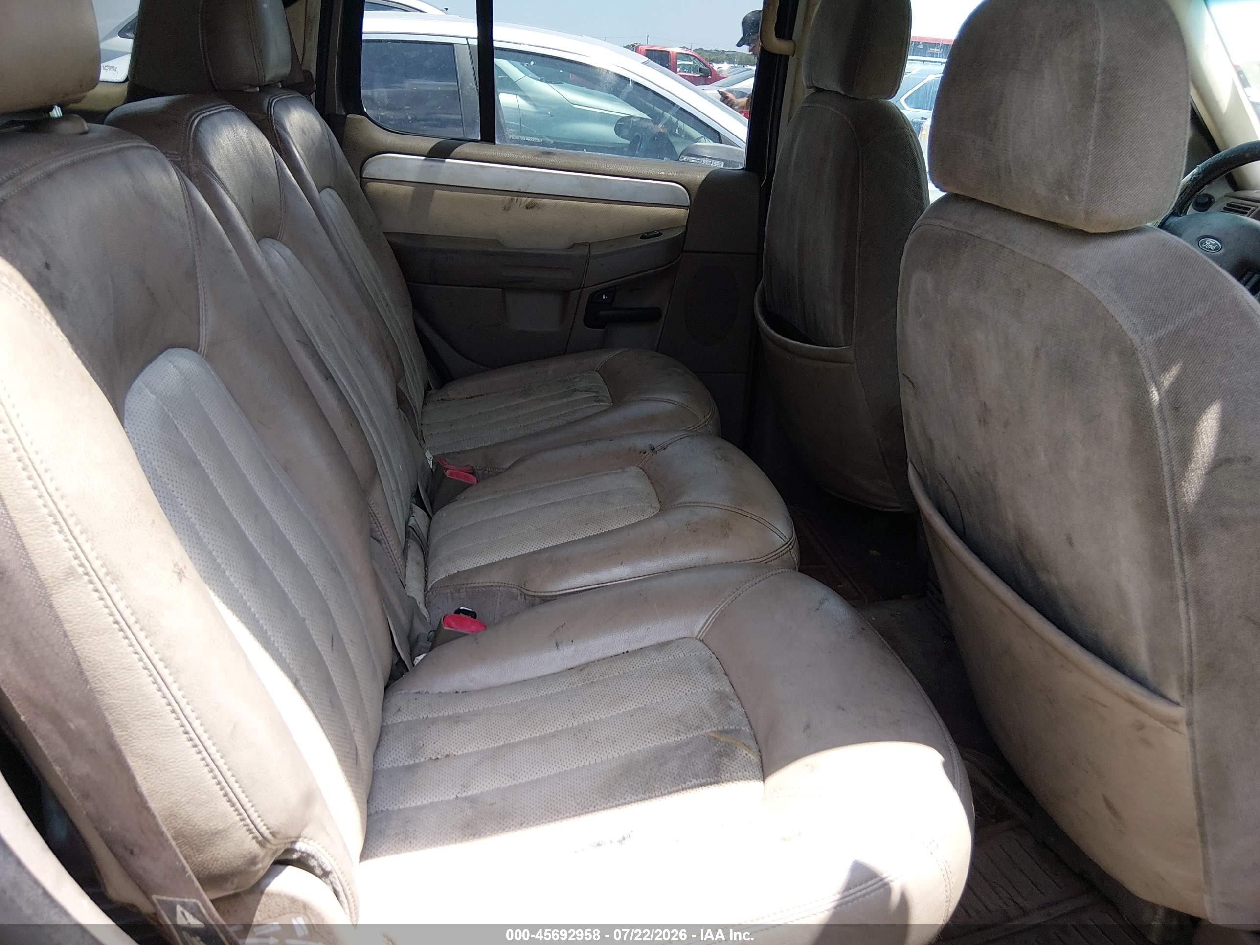 2002 Mercury Mountaineer   Gray vin: 4M2ZU66K12ZJ38579