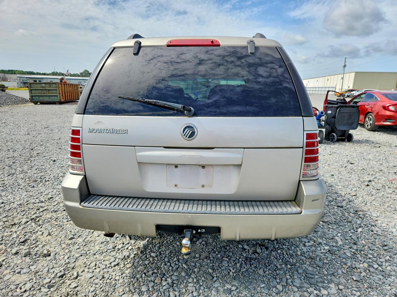 2002 Mercury Mountaineer Silver vin: 4M2ZU66K32UJ37012