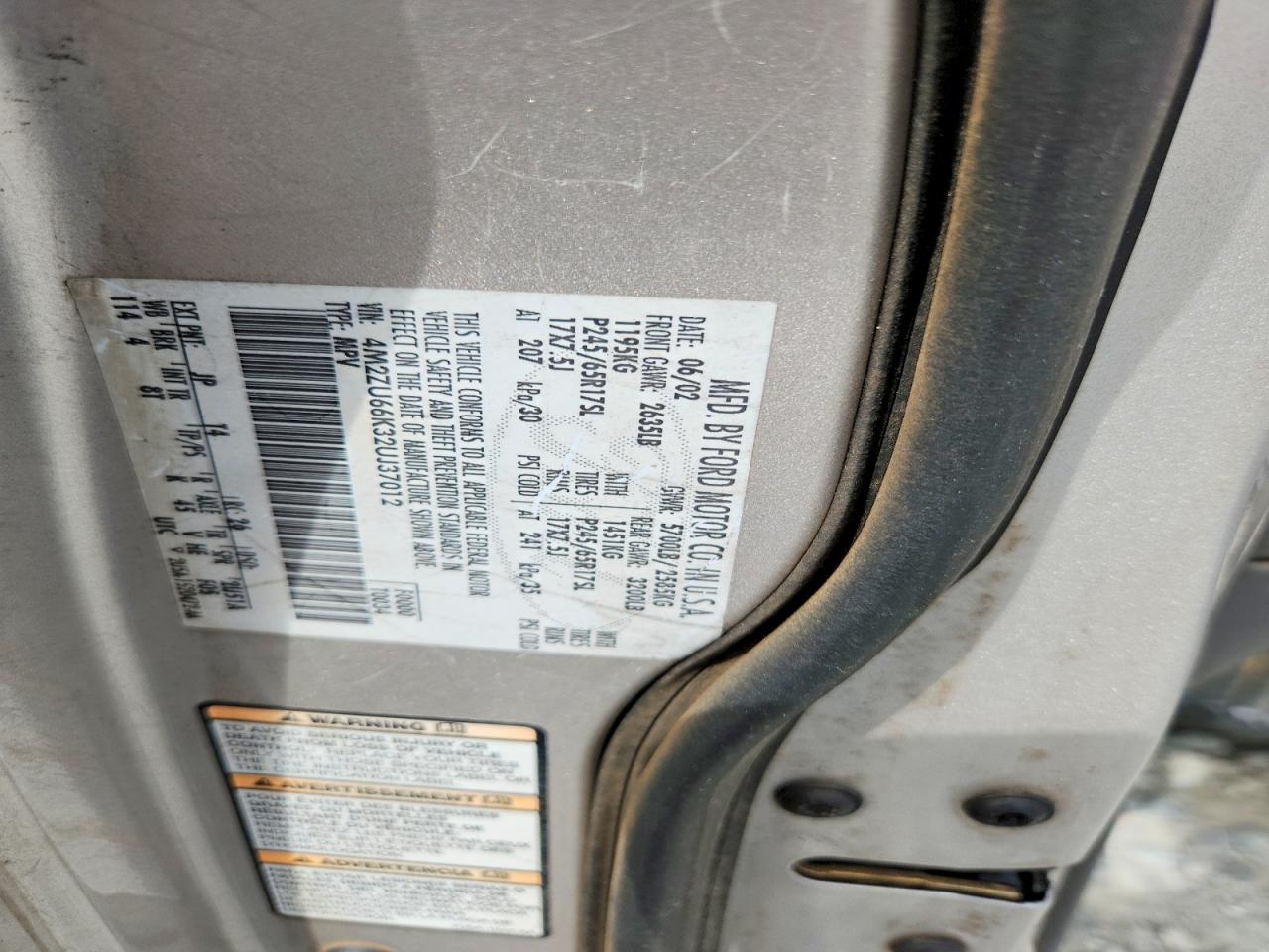 2002 Mercury Mountaineer Silver vin: 4M2ZU66K32UJ37012