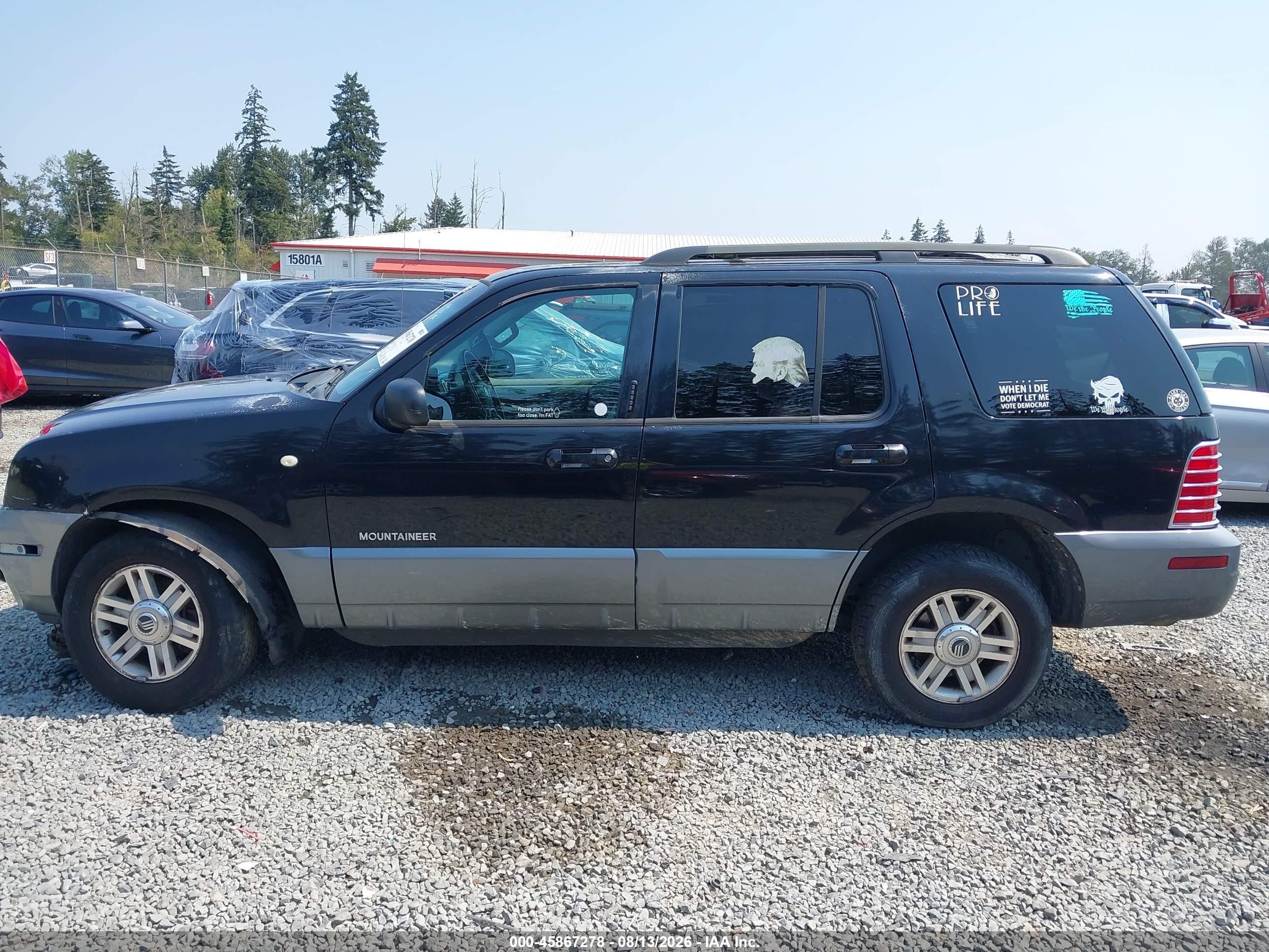2002 Mercury Mountaineer   Черный vin: 4M2ZU66K32ZJ42438