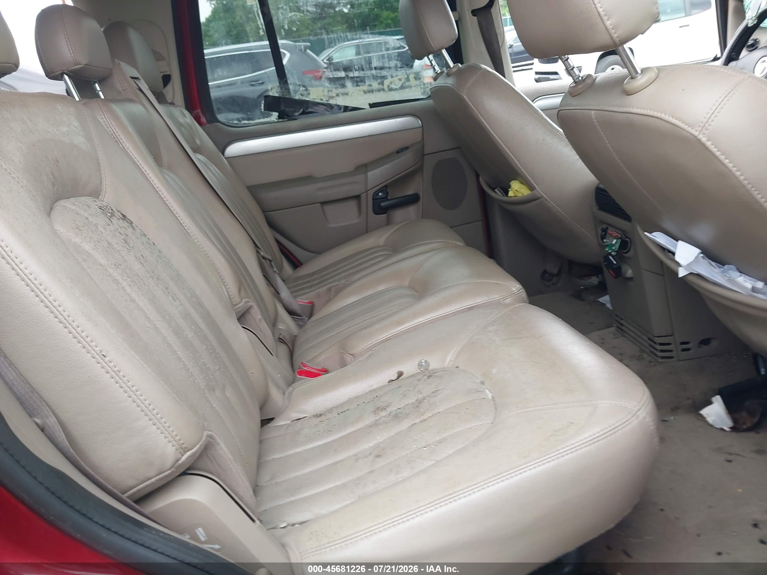 2003 Mercury Mountaineer   Red vin: 4M2ZU66K33UJ09745