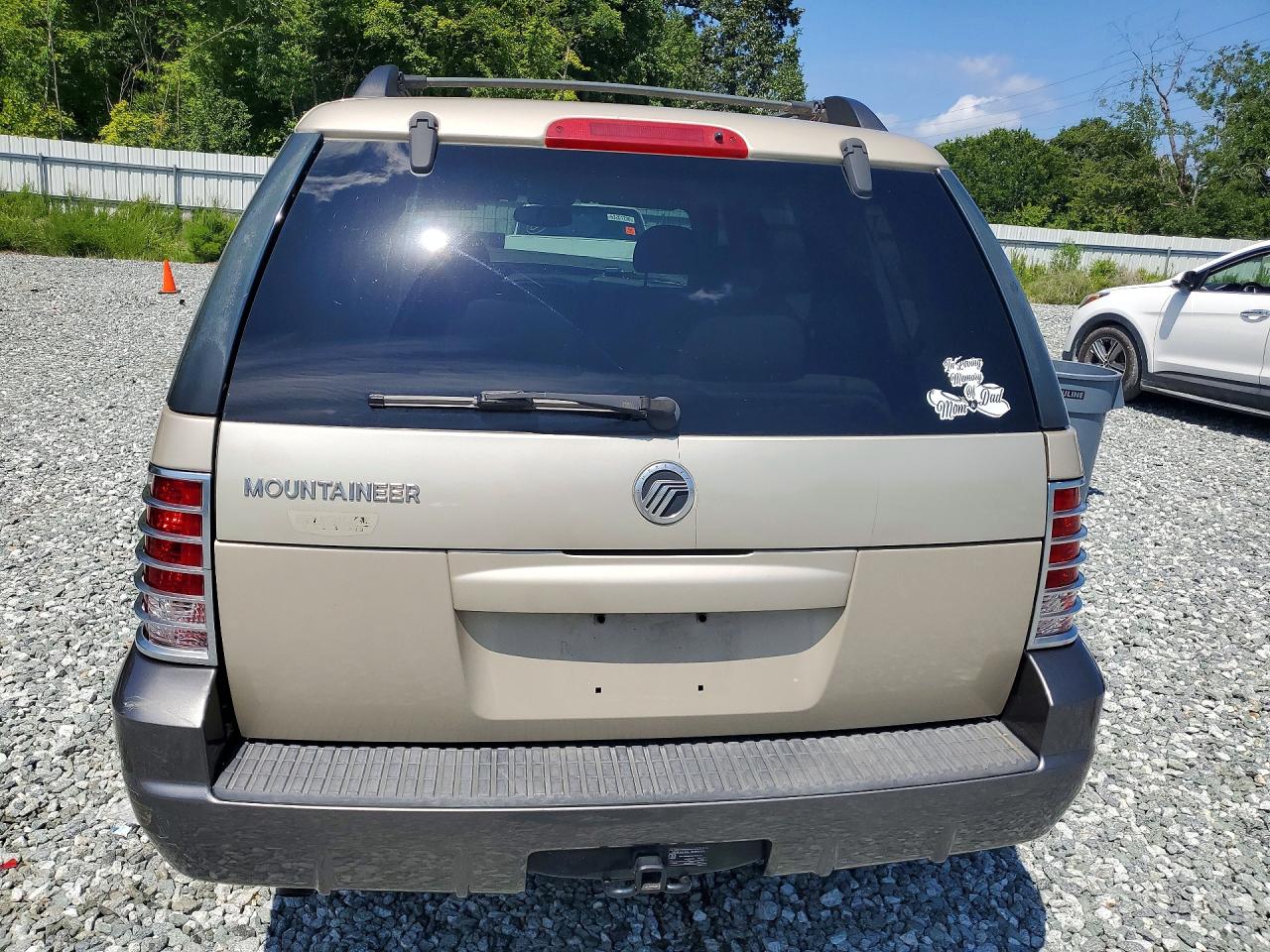 2005 Mercury Mountaineer Gold vin: 4M2ZU66K55ZJ01488
