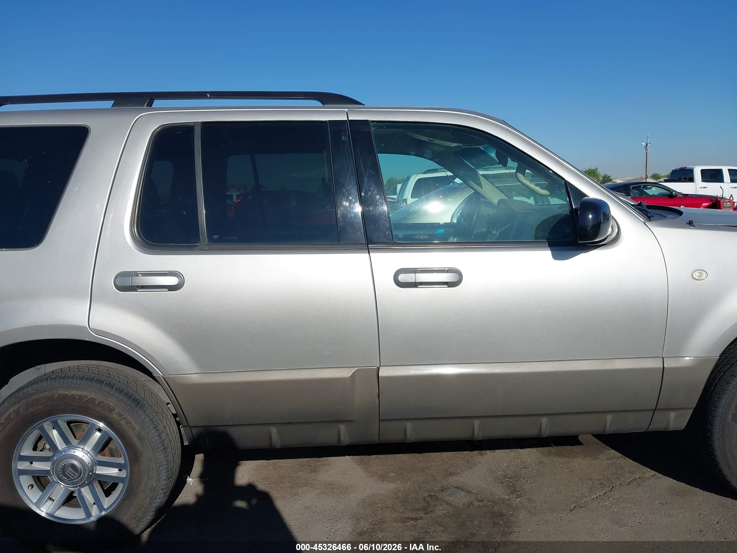 2003 Mercury Mountaineer   Tan vin: 4M2ZU66K63UJ15510