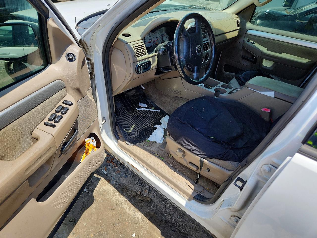 2005 Mercury Mountaineer White vin: 4M2ZU66K75UJ04745