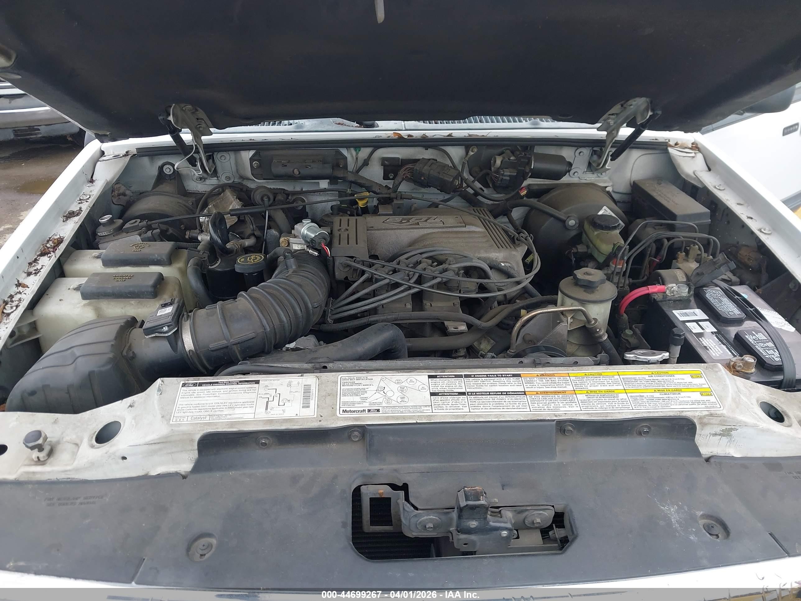 2001 Mercury Mountaineer   Белый vin: 4M2ZU66P11UJ07551