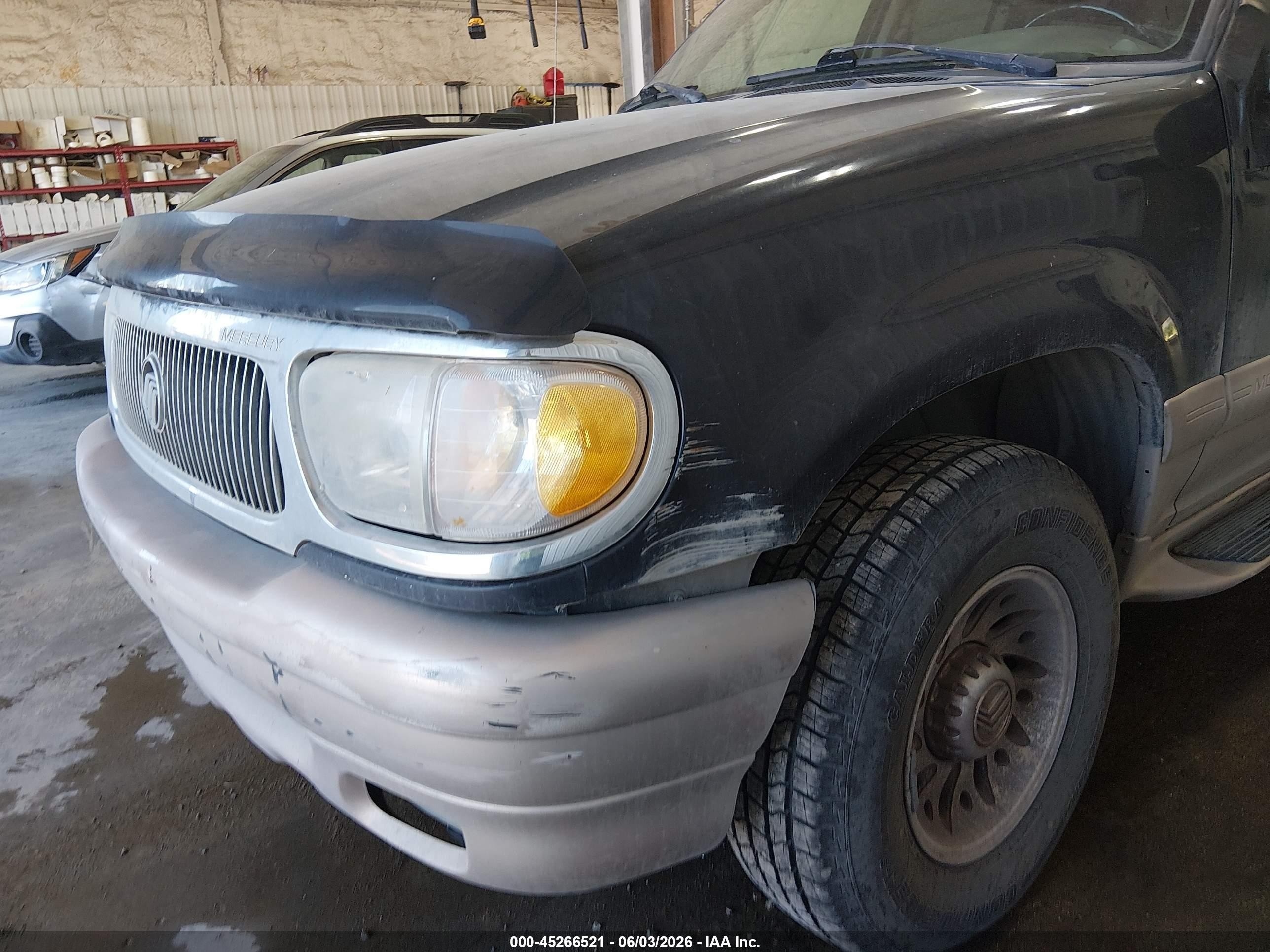 2000 Mercury Mountaineer   Blue vin: 4M2ZU76E2YUJ39911