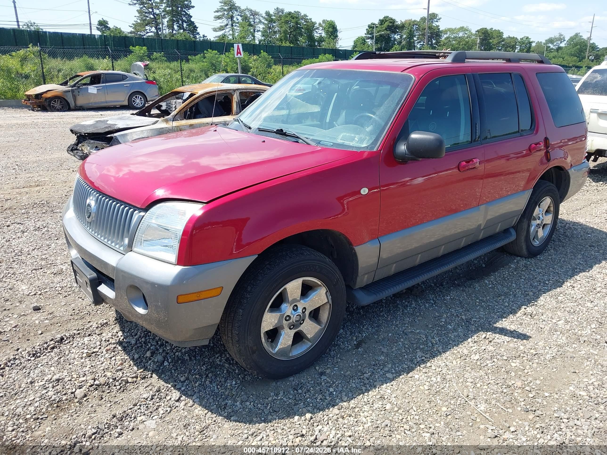 2005 Mercury Mountaineer   Red vin: 4M2ZU86E65UA04676