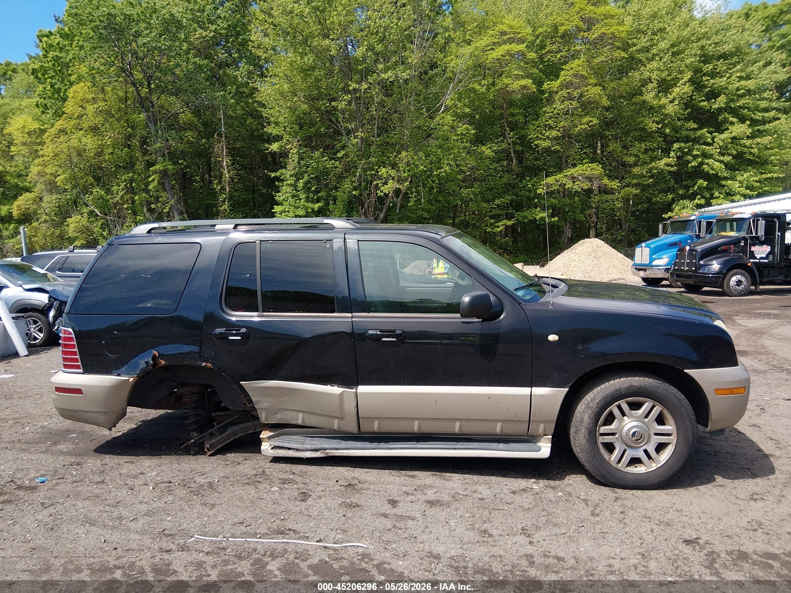2004 Mercury Mountaineer   Black vin: 4M2ZU86E94UJ18246