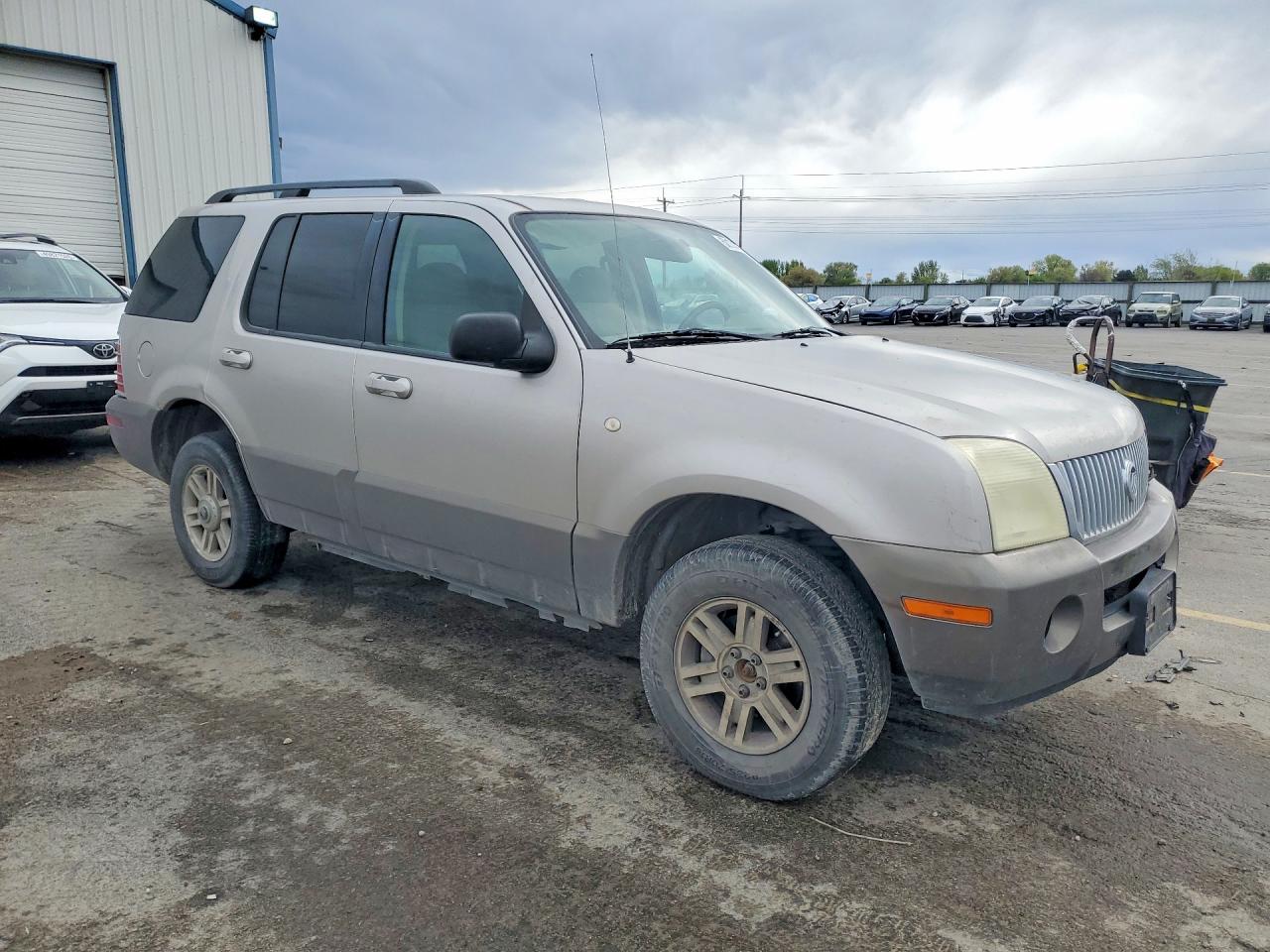 2003 Mercury Mountaineer Silver vin: 4M2ZU86K33UJ16206