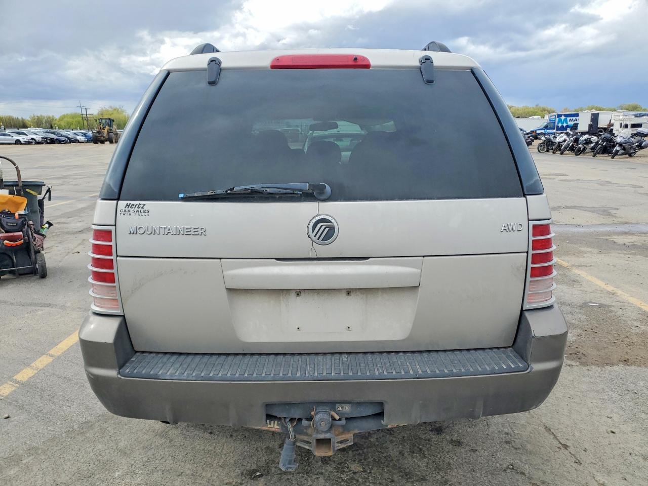 2003 Mercury Mountaineer Silver vin: 4M2ZU86K33UJ16206