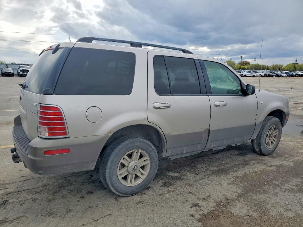 2003 Mercury Mountaineer Silver vin: 4M2ZU86K33UJ16206