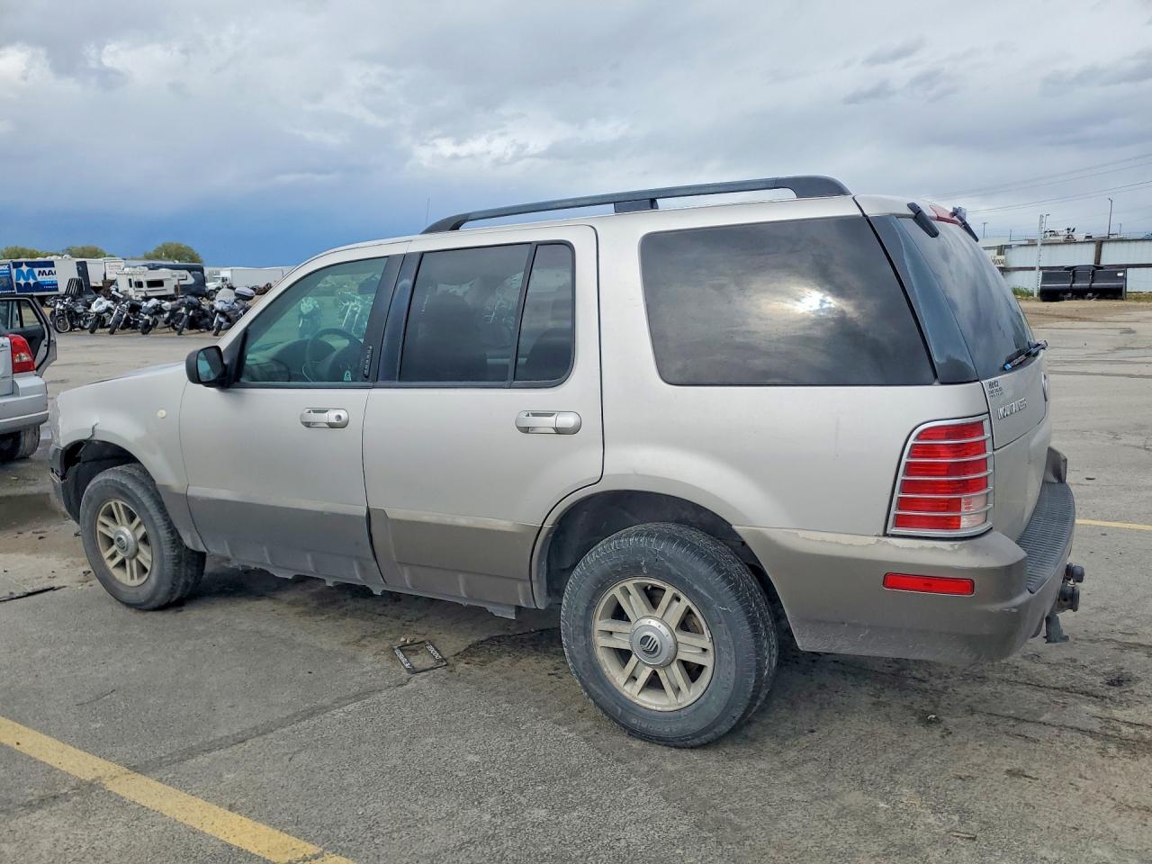 2003 Mercury Mountaineer Silver vin: 4M2ZU86K33UJ16206