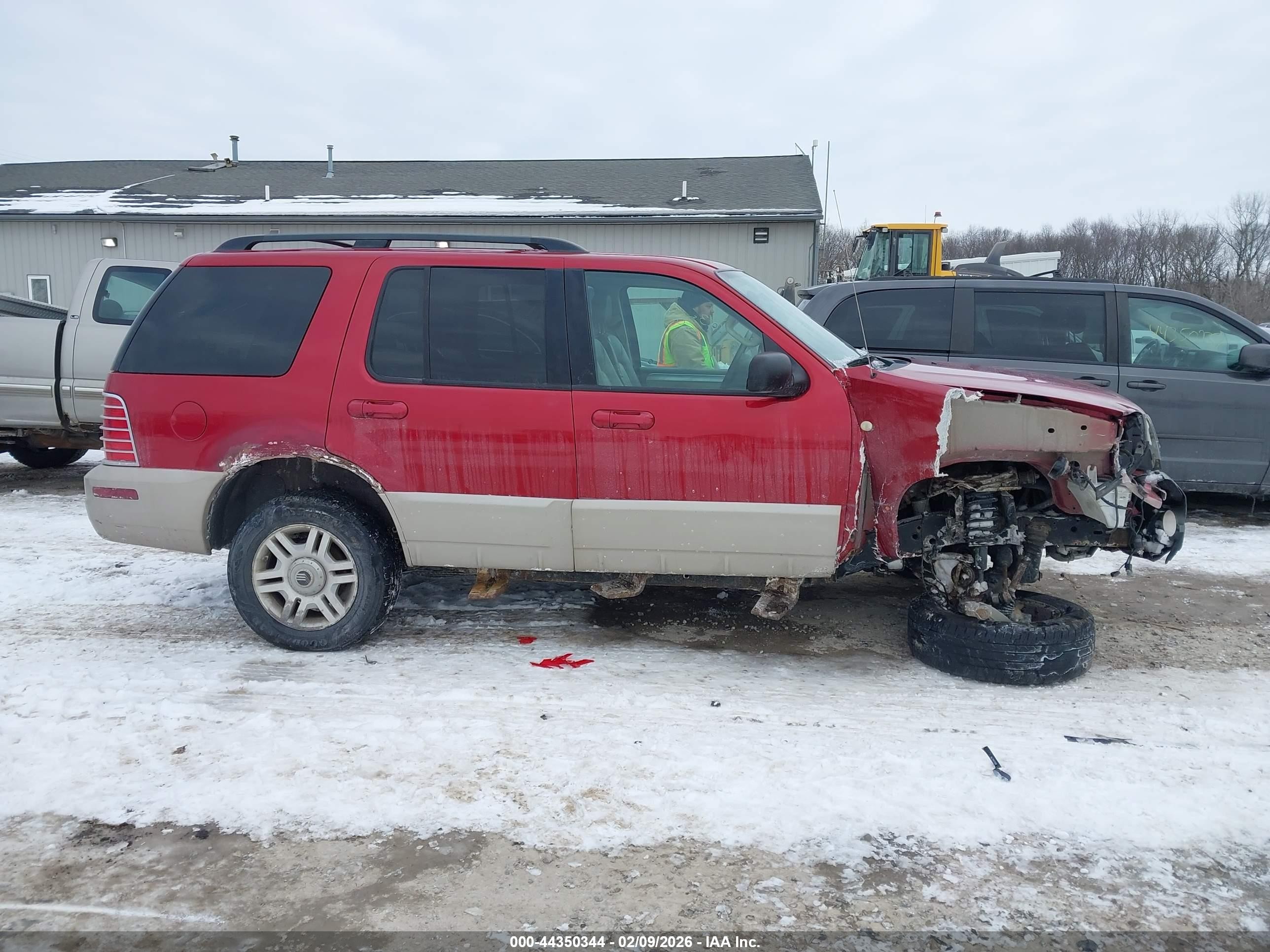 2004 Mercury Mountaineer   Maroon vin: 4M2ZU86K44ZJ39207