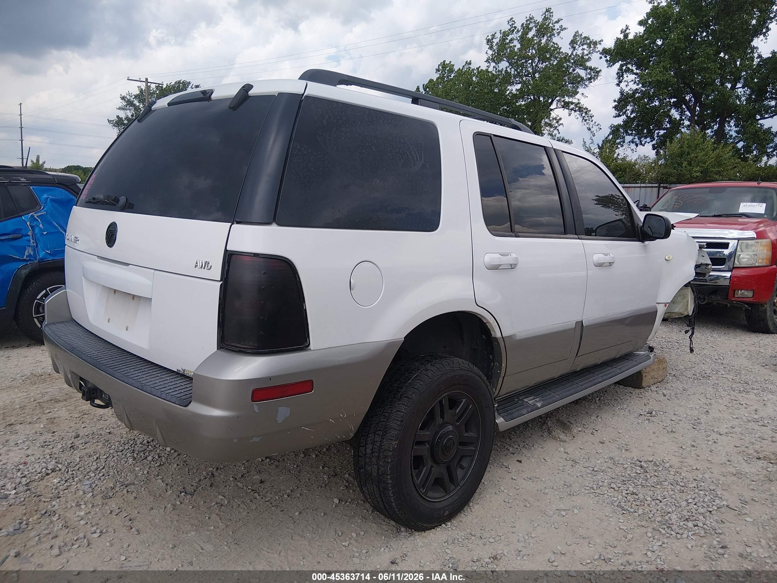 2003 Mercury Mountaineer   White vin: 4M2ZU86KX3UJ11214