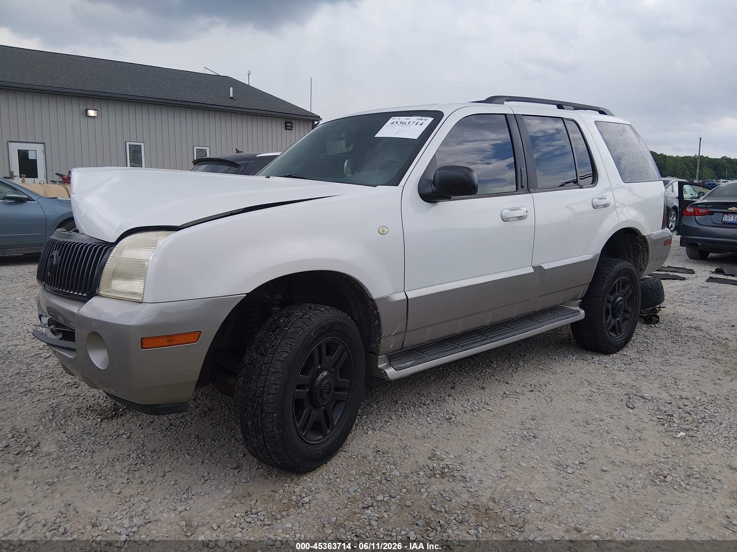 2003 Mercury Mountaineer   White vin: 4M2ZU86KX3UJ11214