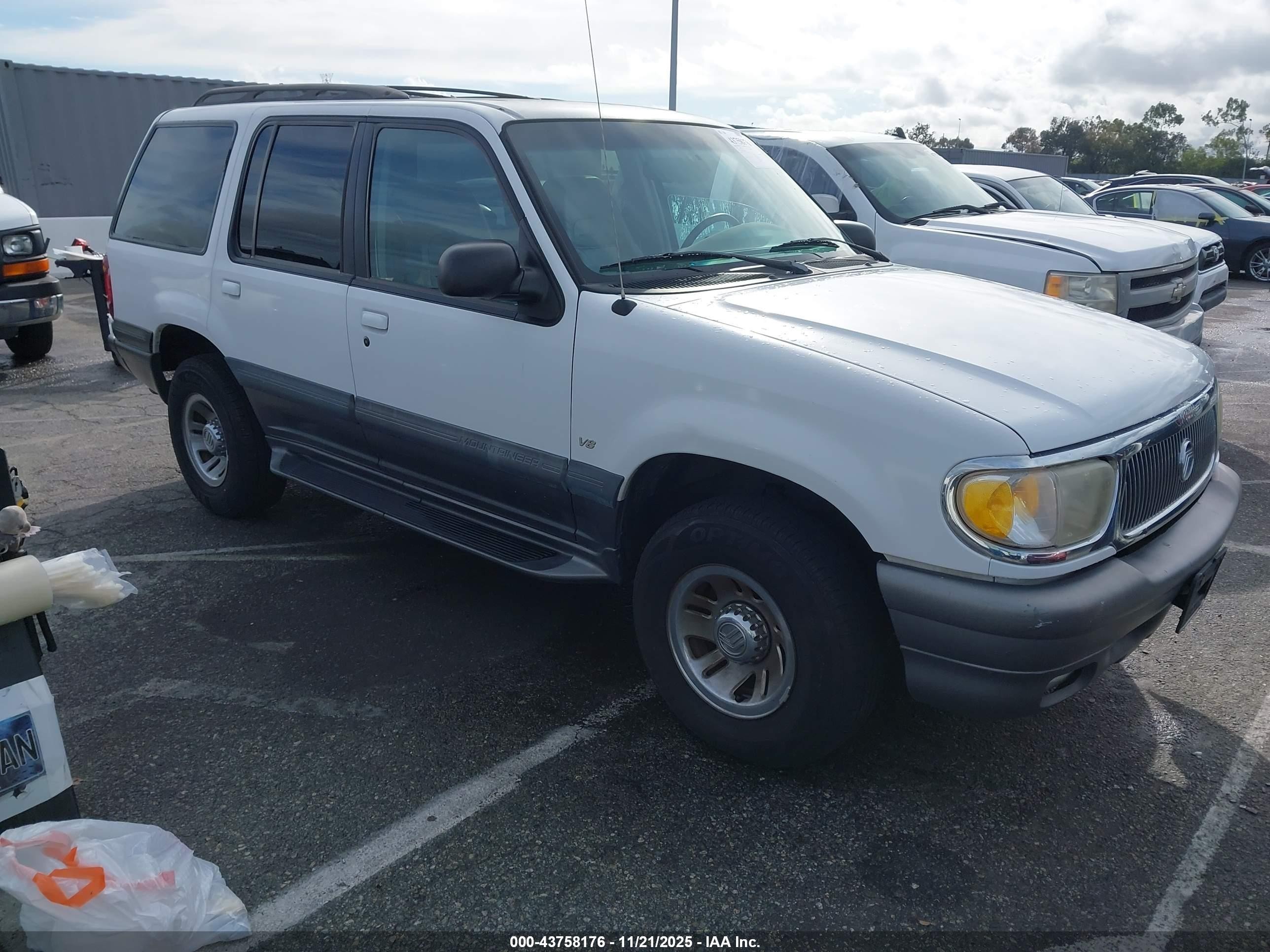 4M2ZU86P2YUJ00971