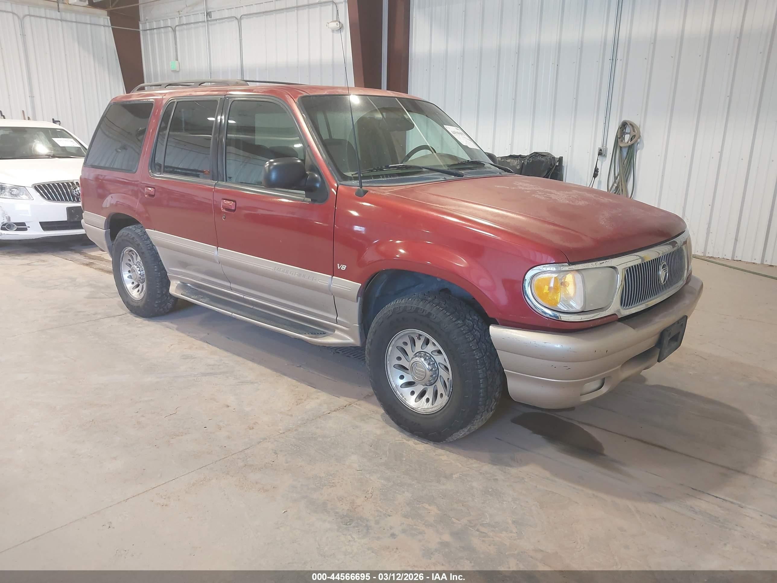 2001 Mercury Mountaineer   Красный vin: 4M2ZU86P41UJ06034