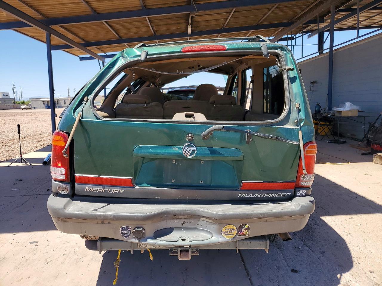 2001 Mercury Mountaineer Green vin: 4M2ZU86P51UJ14403