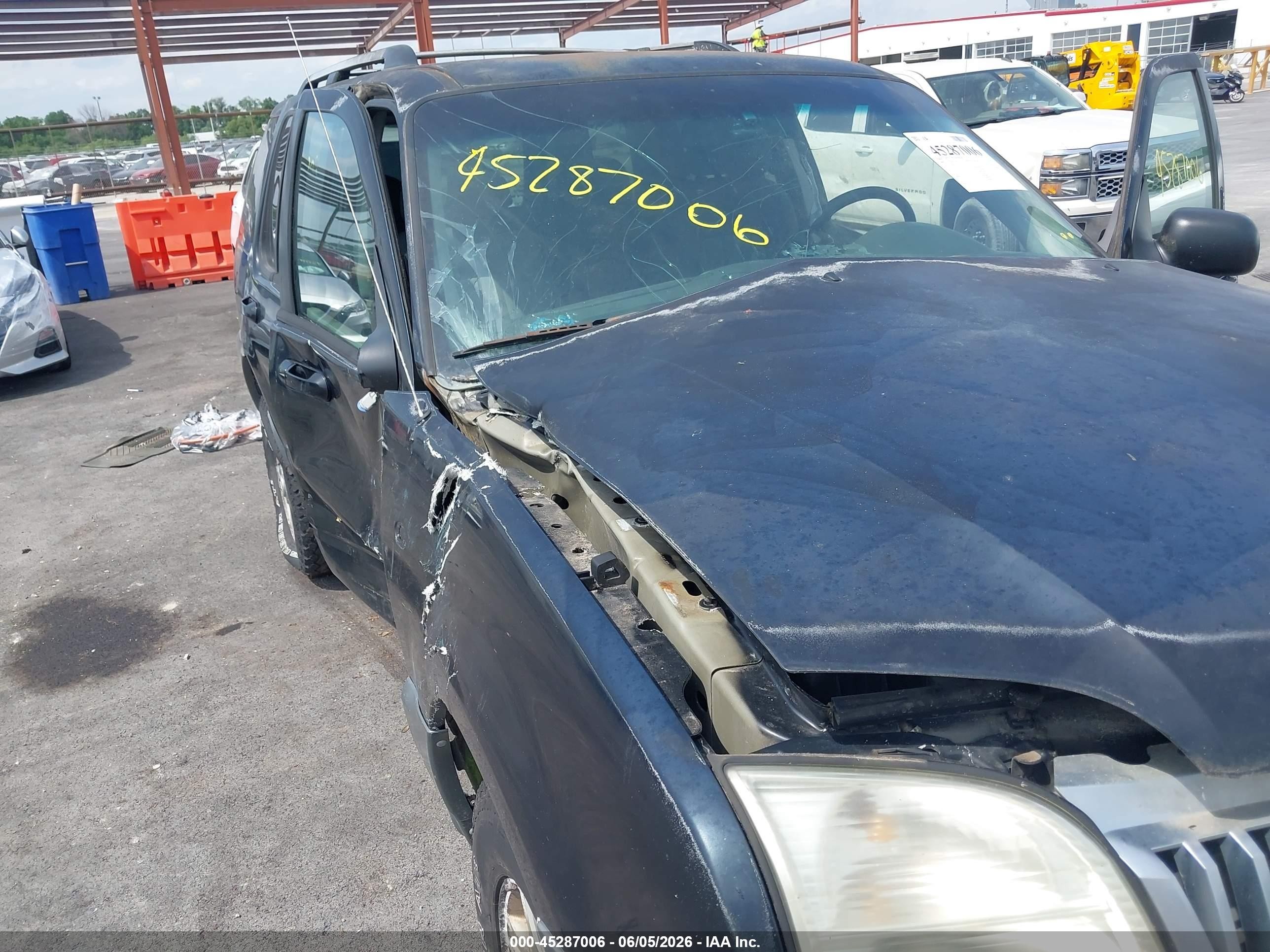 2002 Mercury Mountaineer   Black vin: 4M2ZU86W22ZJ13690