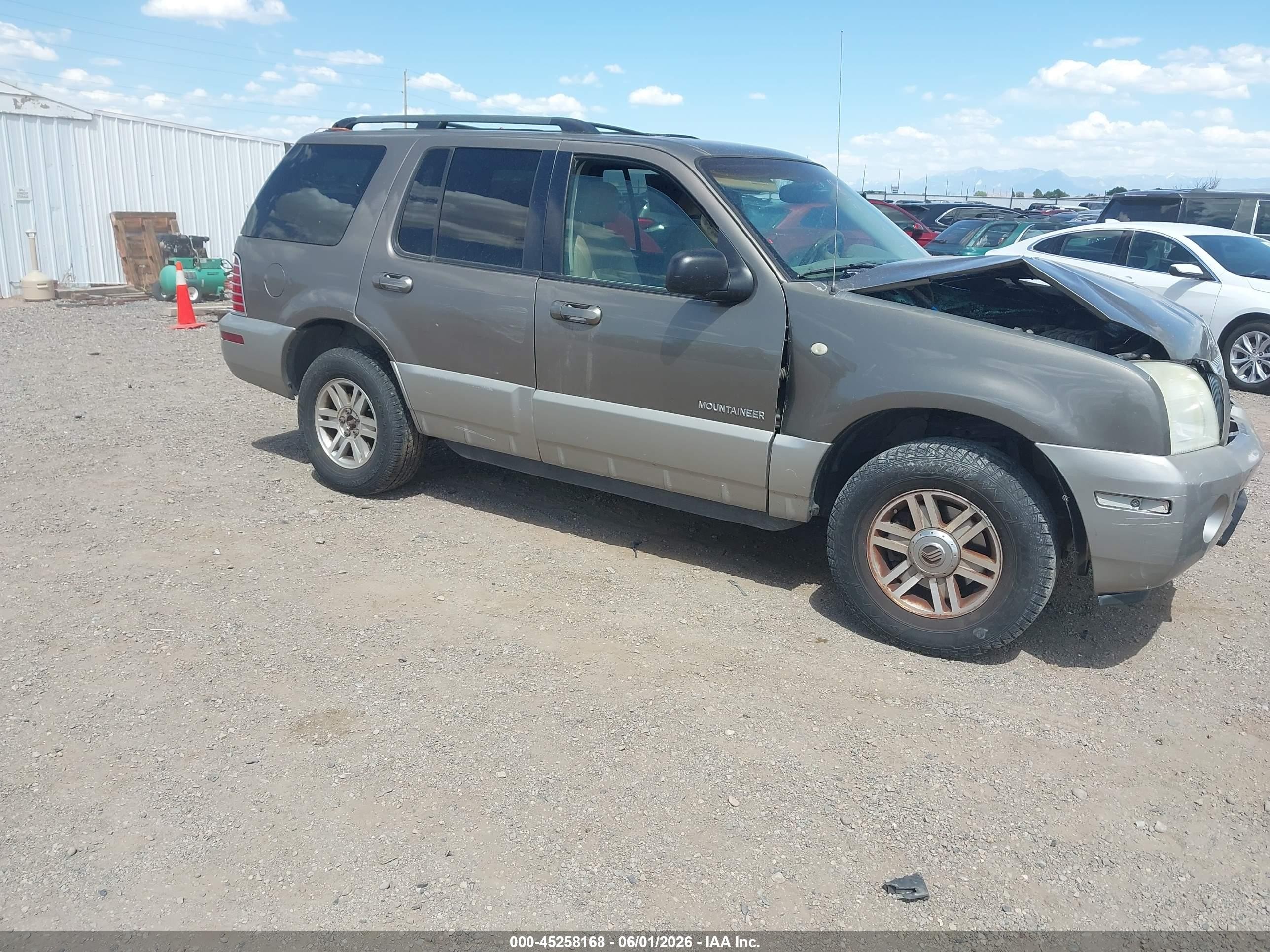 2002 Mercury Mountaineer   Tan vin: 4M2ZU86W52UJ20291