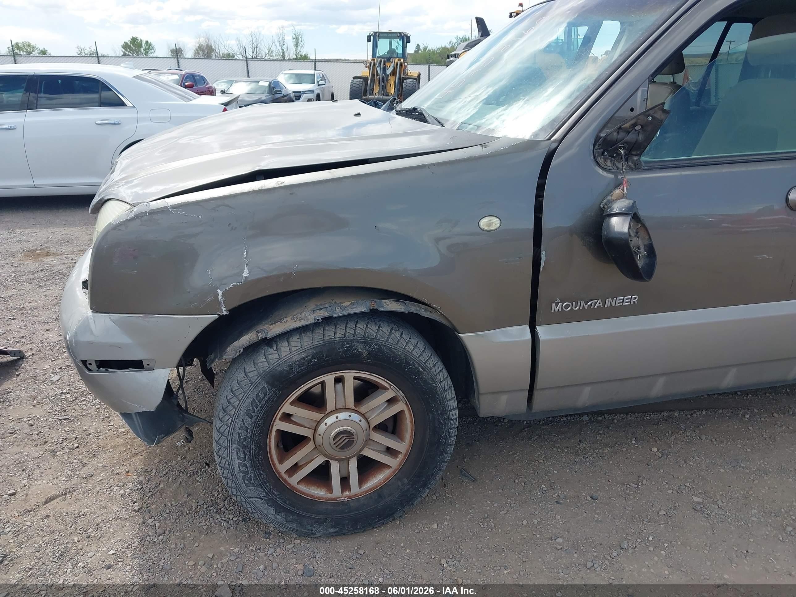 2002 Mercury Mountaineer   Tan vin: 4M2ZU86W52UJ20291