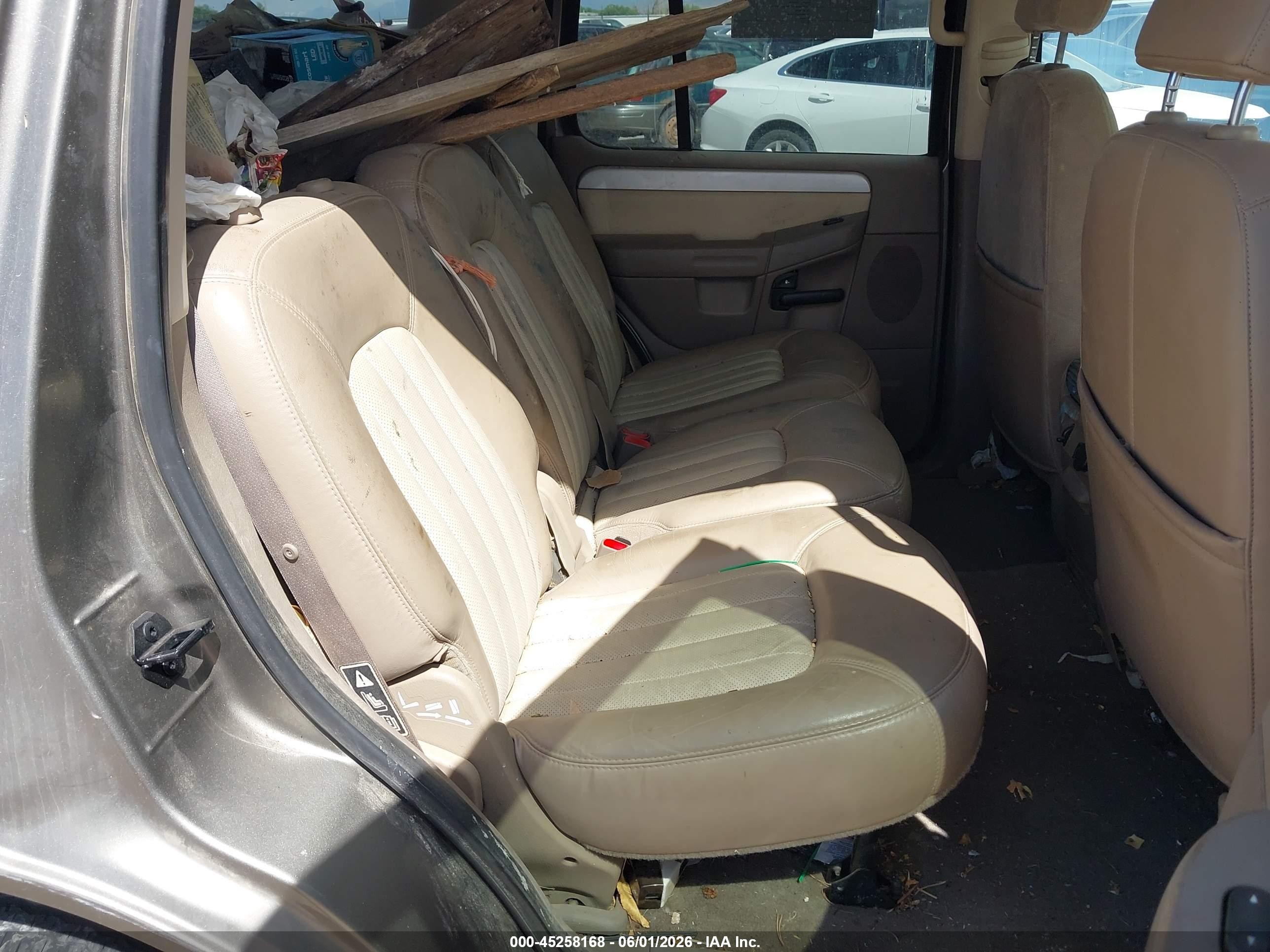 2002 Mercury Mountaineer   Tan vin: 4M2ZU86W52UJ20291