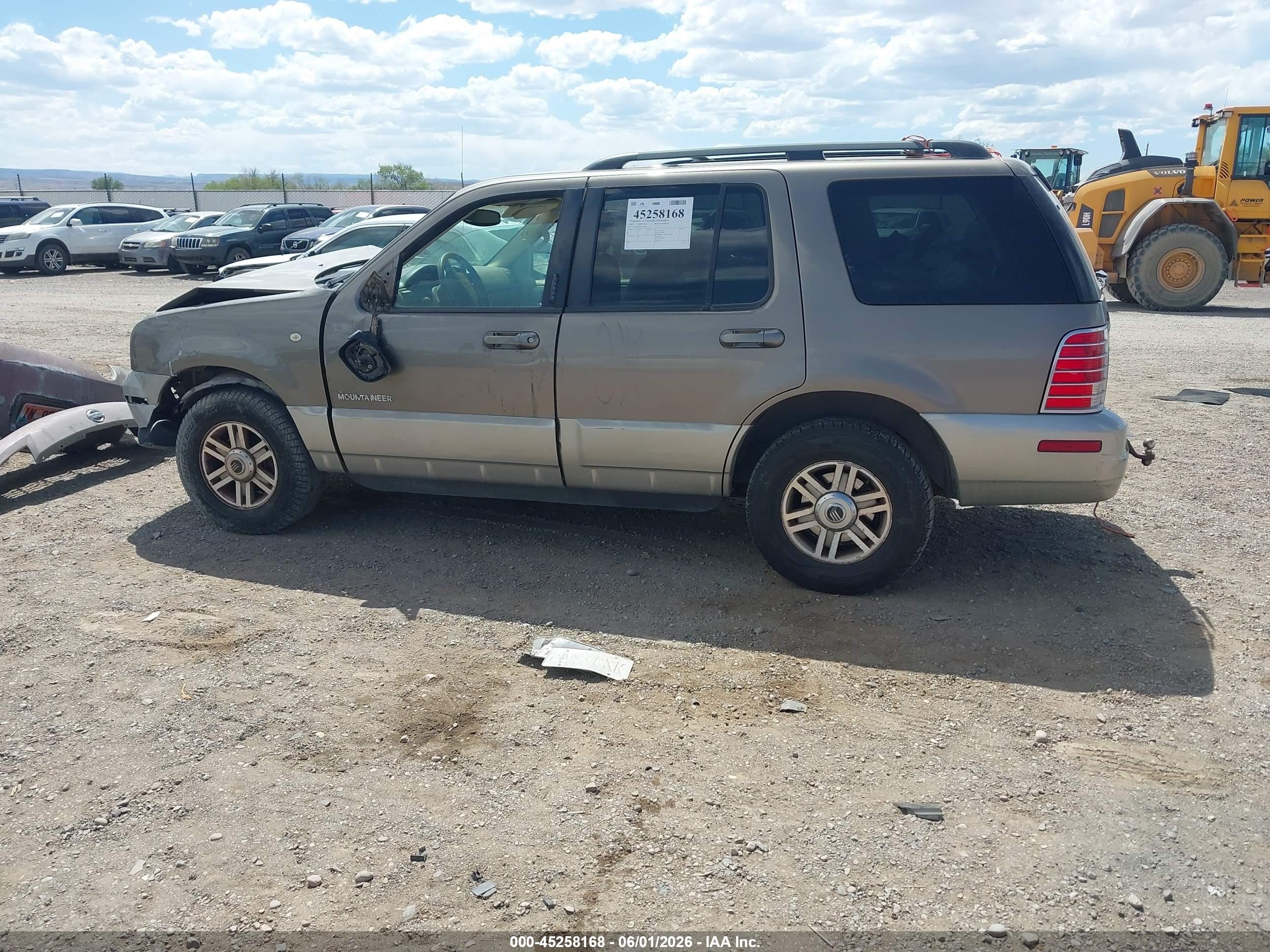 2002 Mercury Mountaineer   Tan vin: 4M2ZU86W52UJ20291