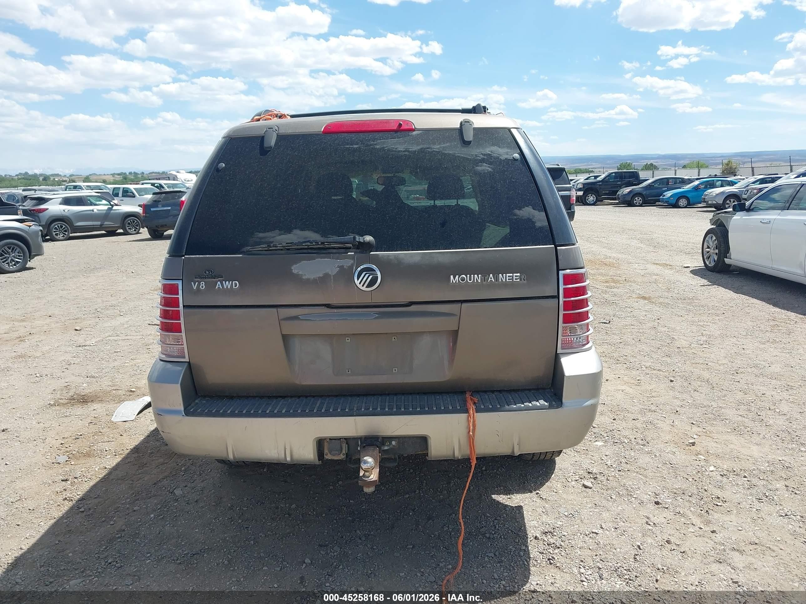 2002 Mercury Mountaineer   Tan vin: 4M2ZU86W52UJ20291