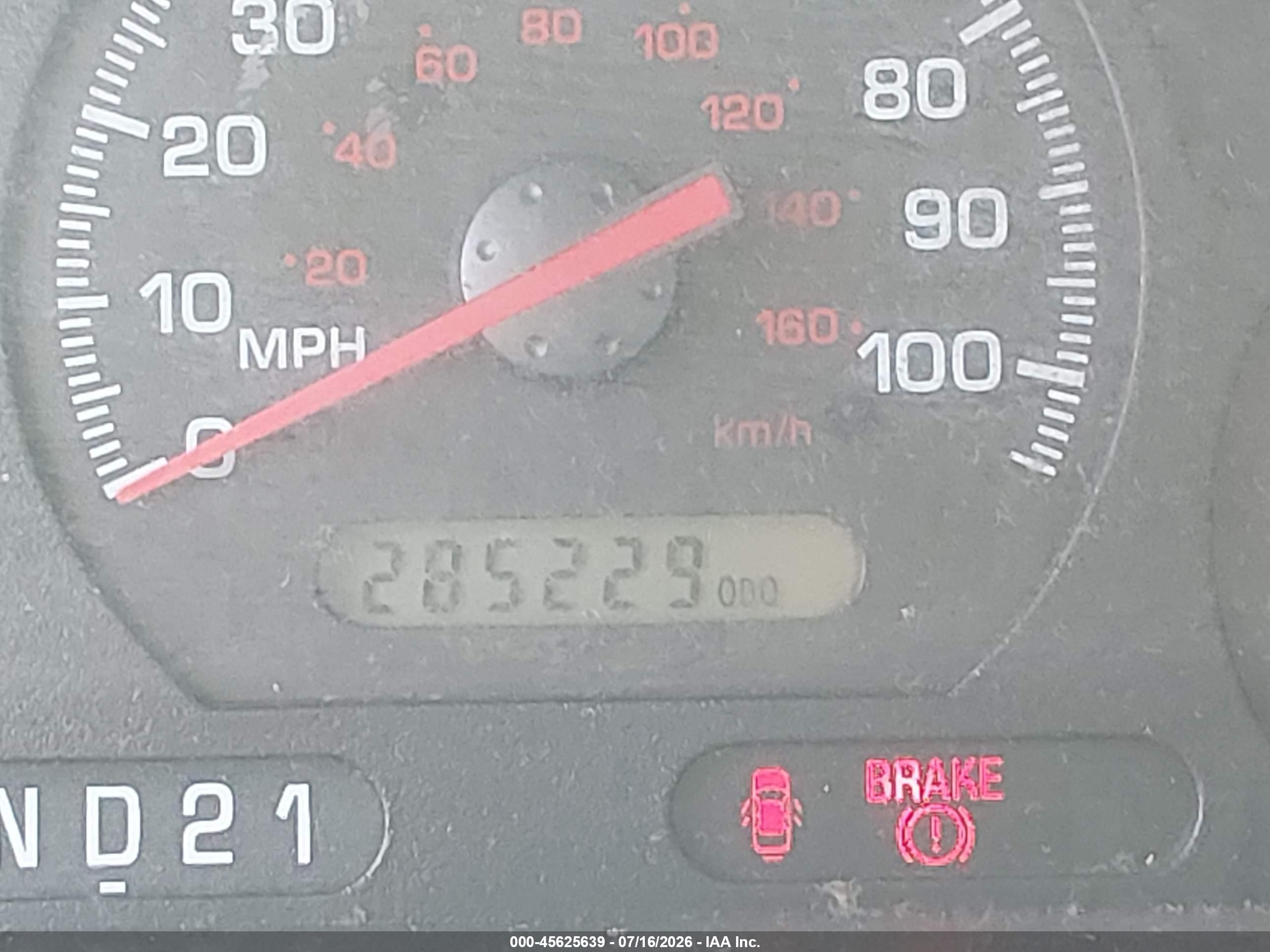 2002 Mercury Villager Value Бежевый vin: 4M2ZV11T72DJ03851