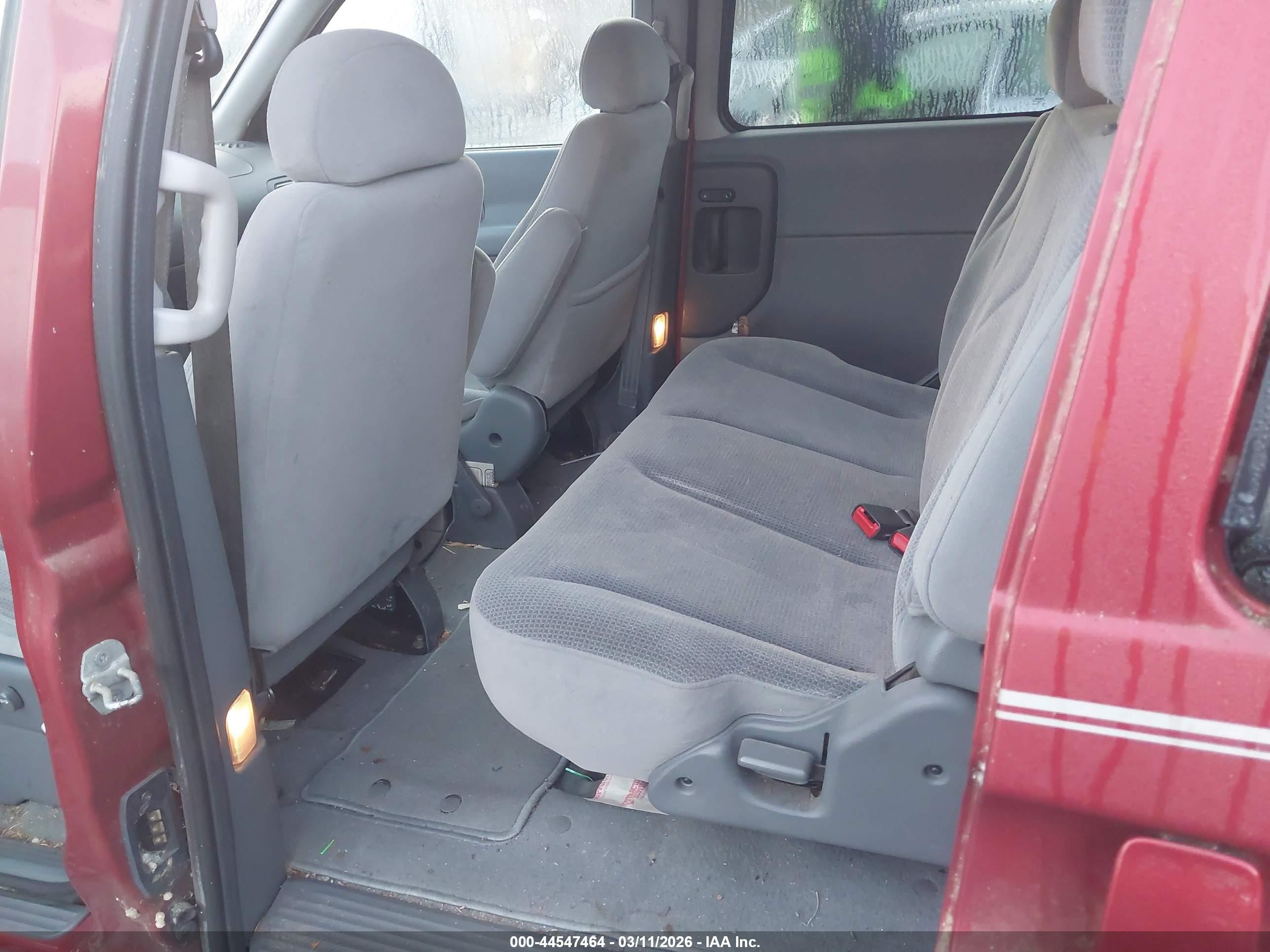 2002 Mercury Villager   Red vin: 4M2ZV11T82DJ14132
