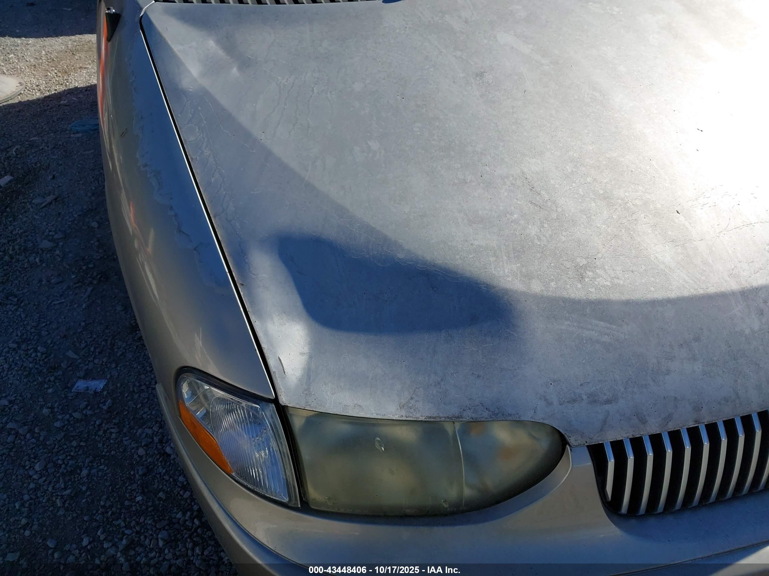 2002 Mercury Villager   Silver vin: 4M2ZV11T92DJ01373