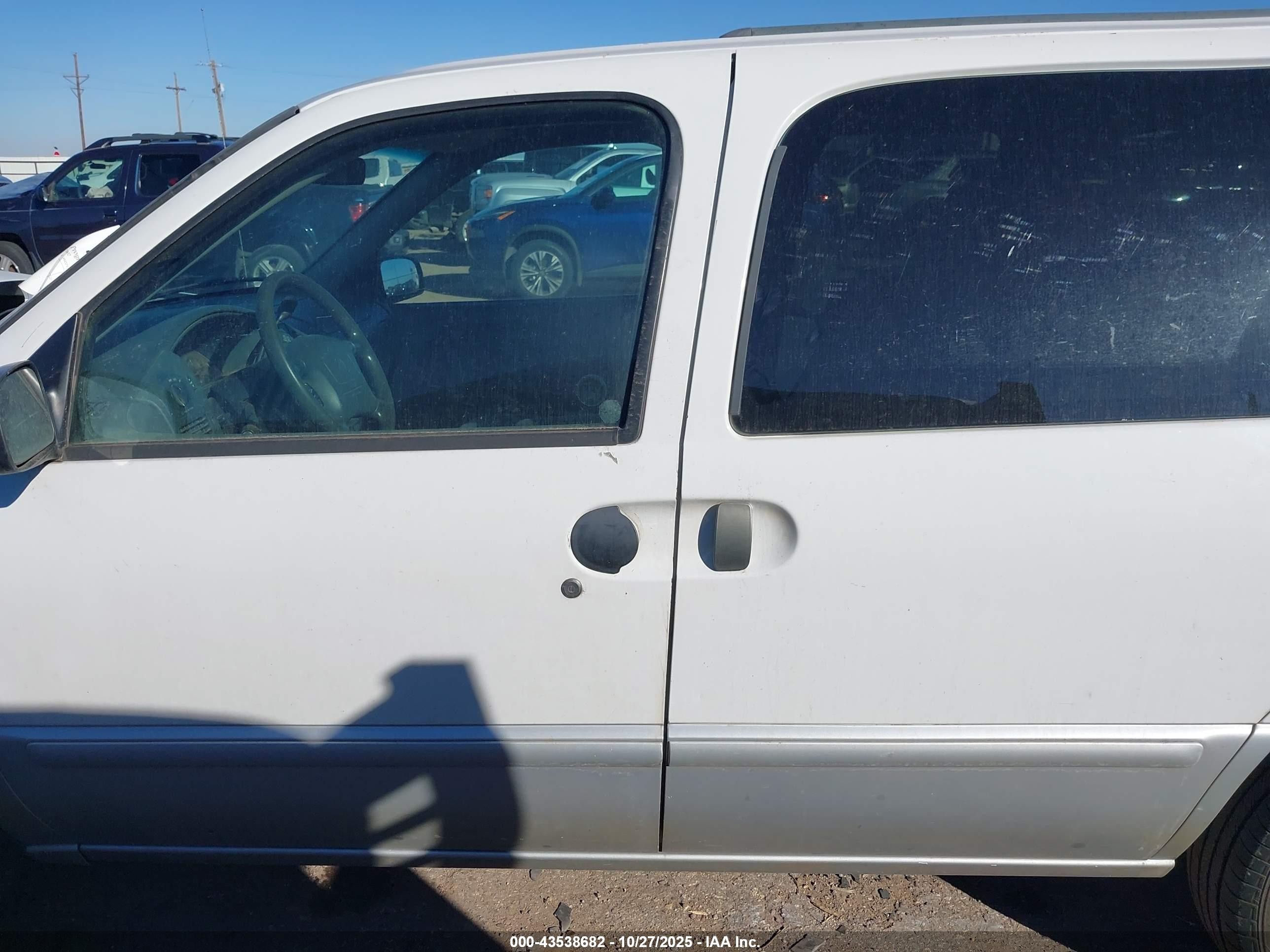 2002 Mercury Villager   White vin: 4M2ZV11TX2DJ05786