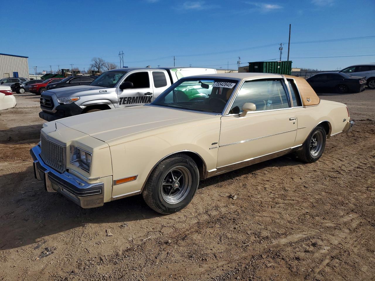 1980 Buick Regal Cream vin: 4M47SAH213209