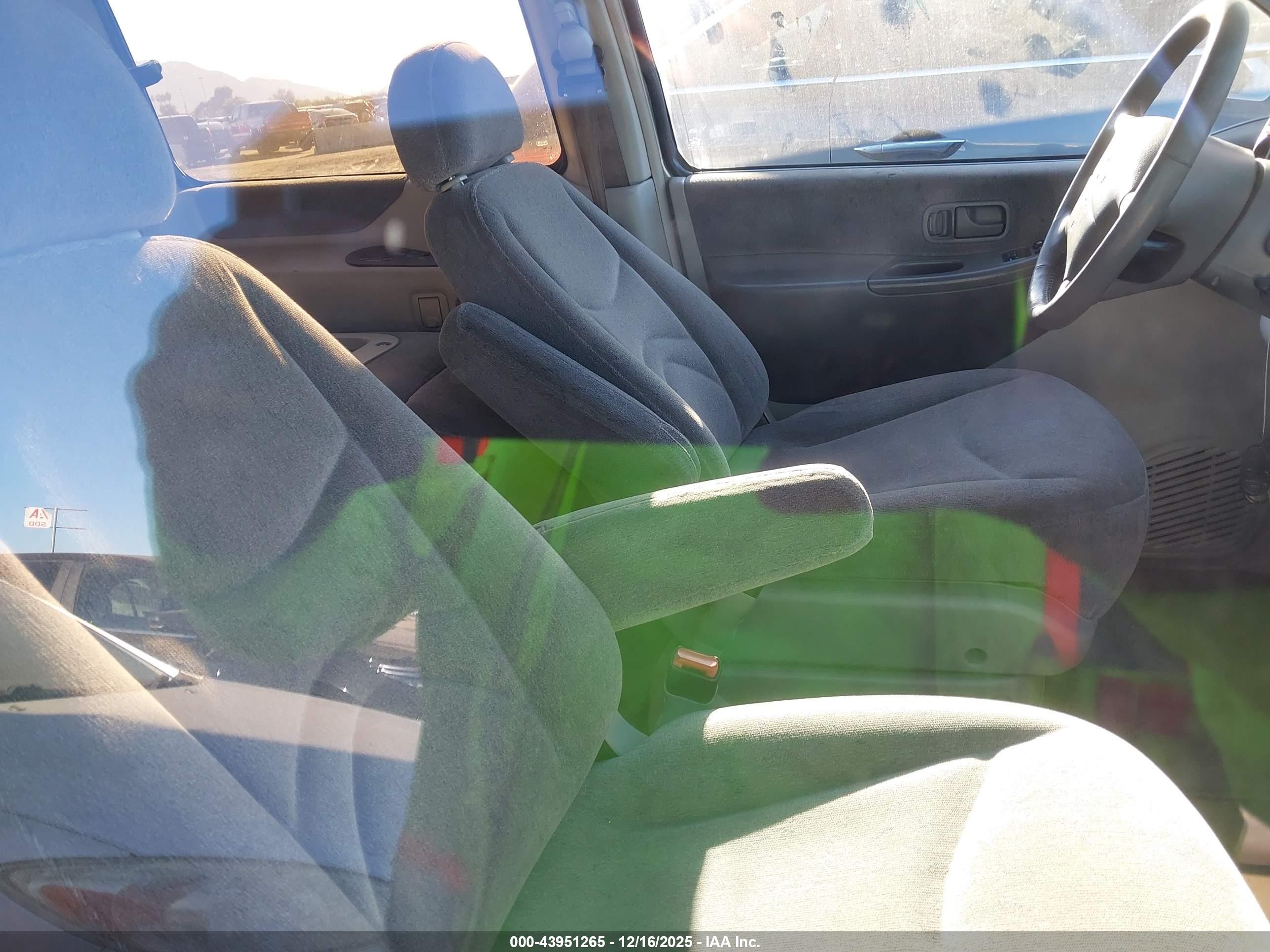 1997 Nissan Quest Gxe/xe Серебряный vin: 4N2DN1112VD809769