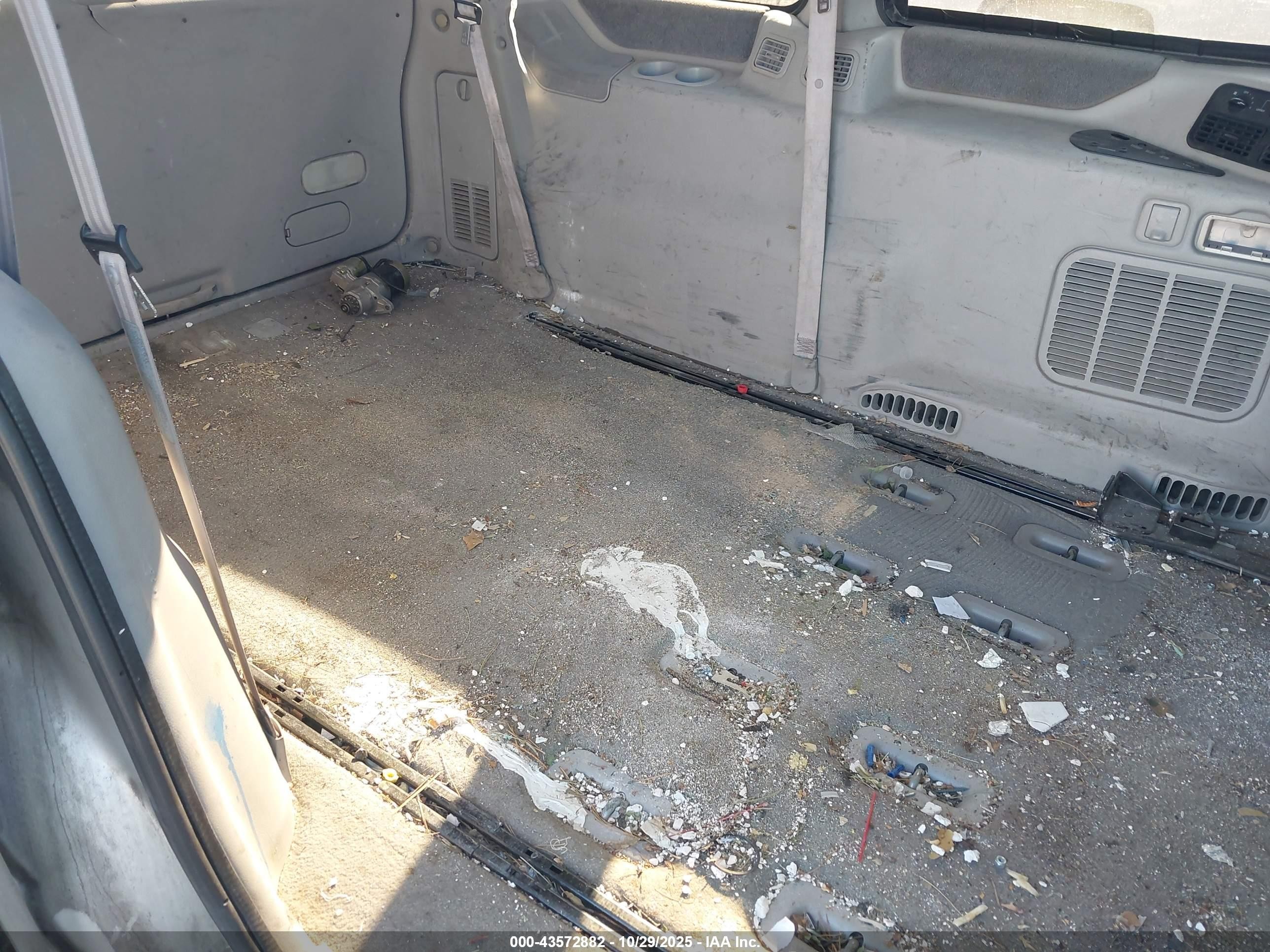 1997 Nissan Quest Gxe/xe Серебряный vin: 4N2DN1118VD824907