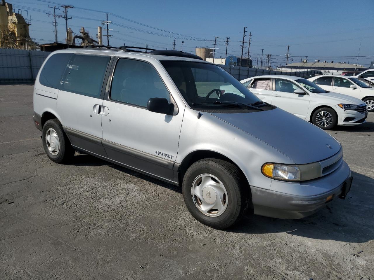 1994 Nissan Quest Xe   Silver vin: 4N2DN11W2RD815542