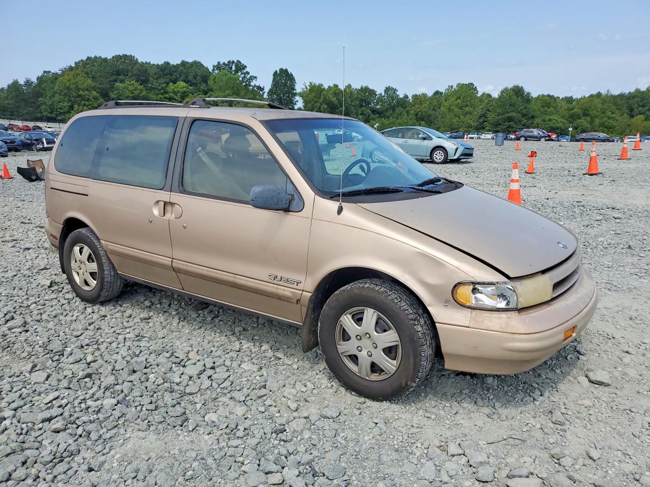 1994 Nissan Quest Xe Gold vin: 4N2DN11W2RD832695