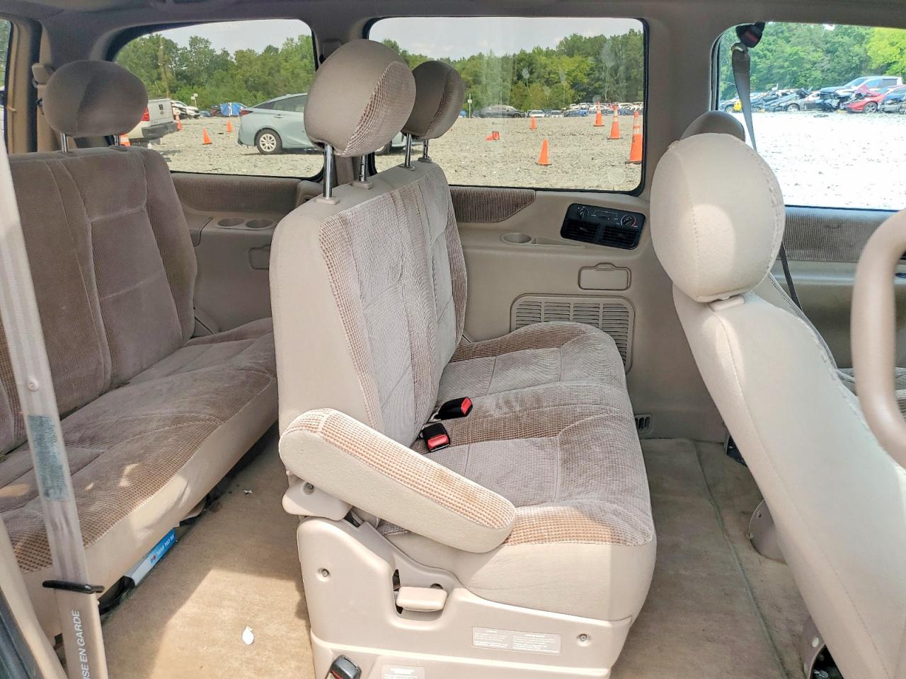 1994 Nissan Quest Xe Gold vin: 4N2DN11W2RD832695