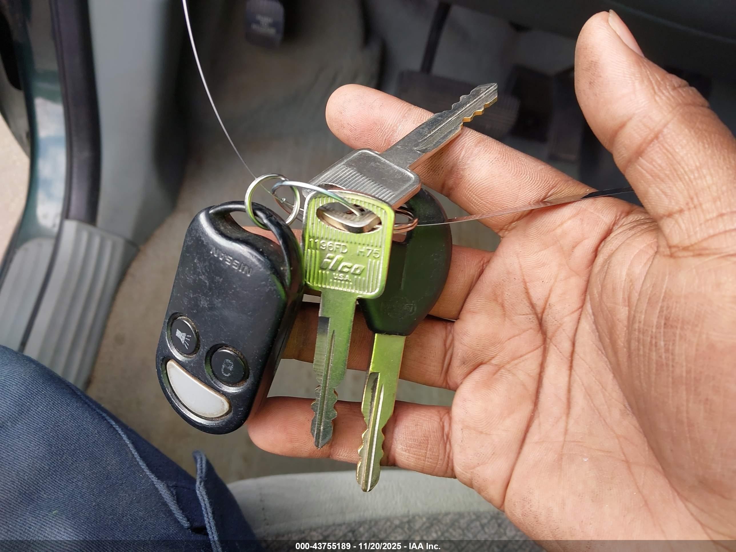 1999 Nissan Quest   Green vin: 4N2XN11T5XD832884