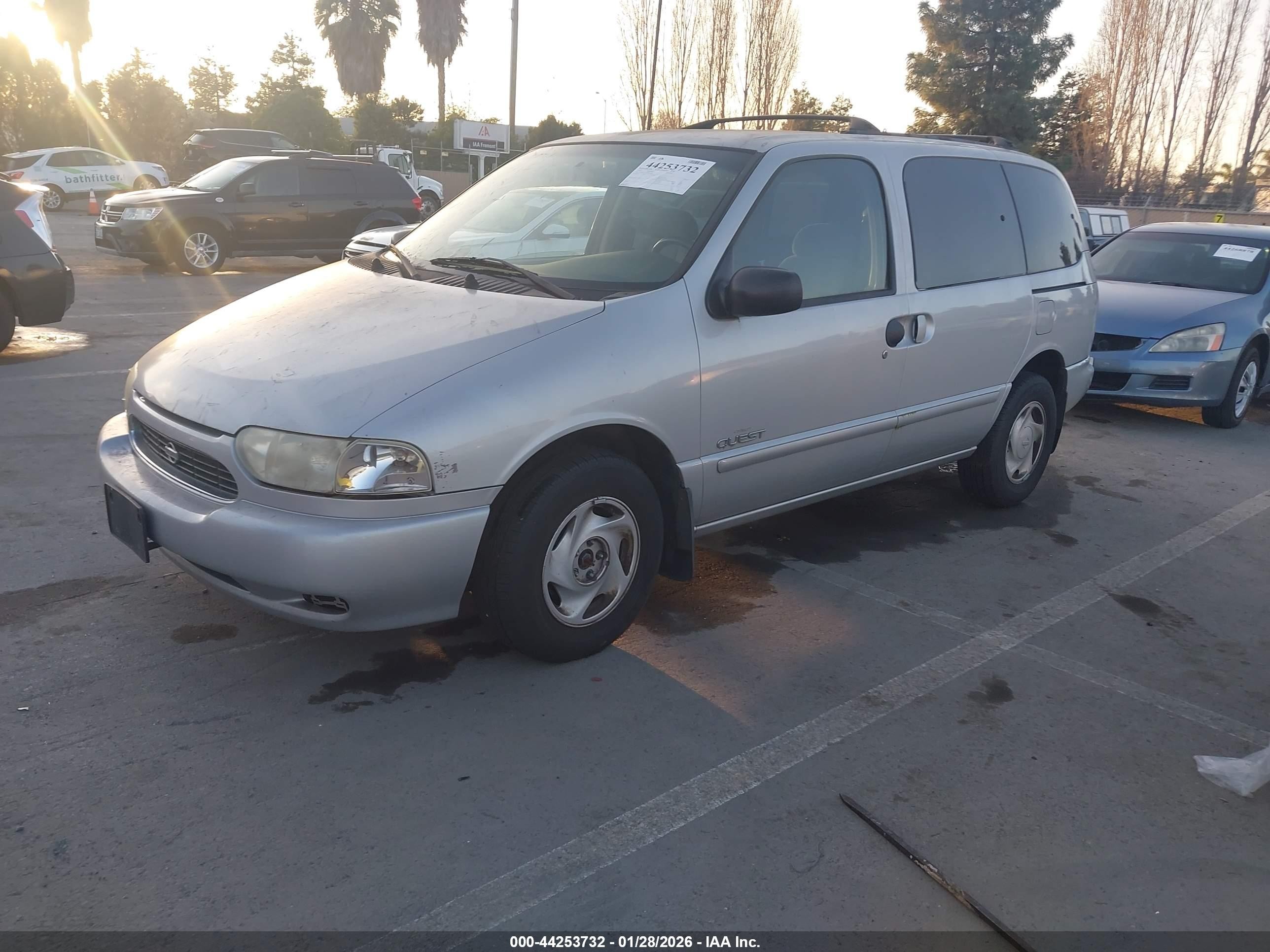 1999 Nissan Quest Gle/gxe/se Silver vin: 4N2XN11T8XD832183