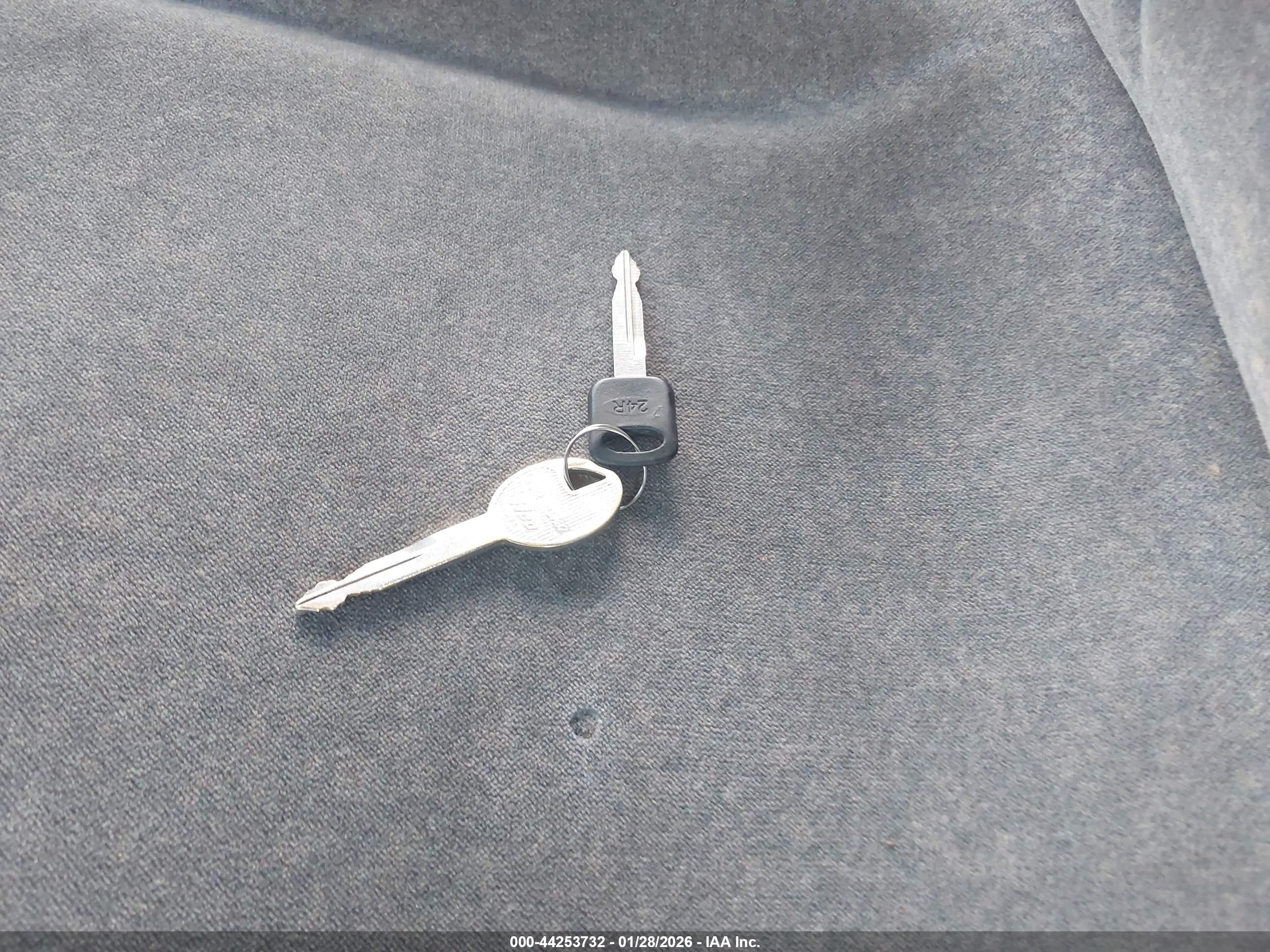 1999 Nissan Quest Gle/gxe/se Silver vin: 4N2XN11T8XD832183