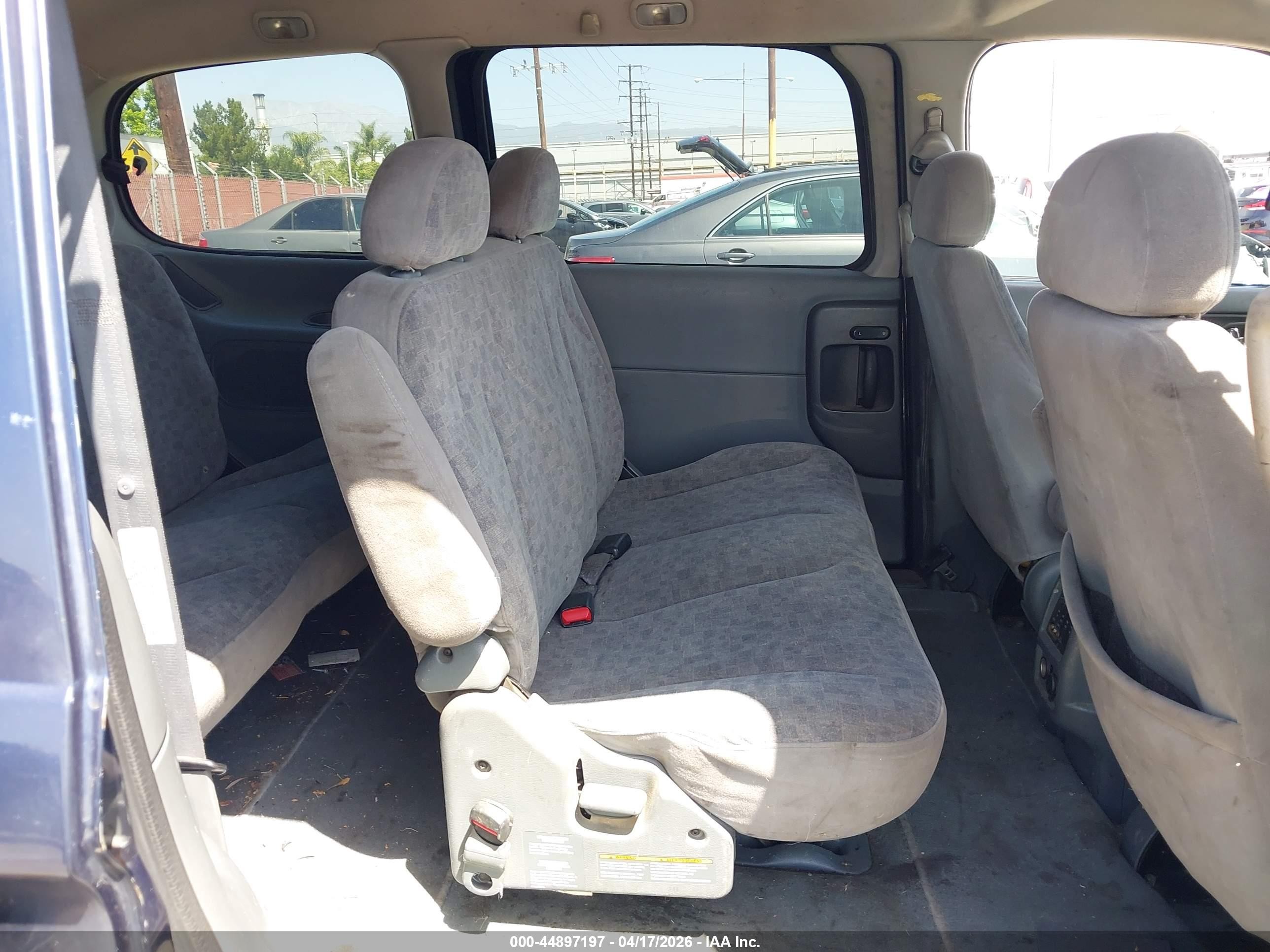 2001 Nissan Quest Gxe Черный vin: 4N2ZN15T01D808664