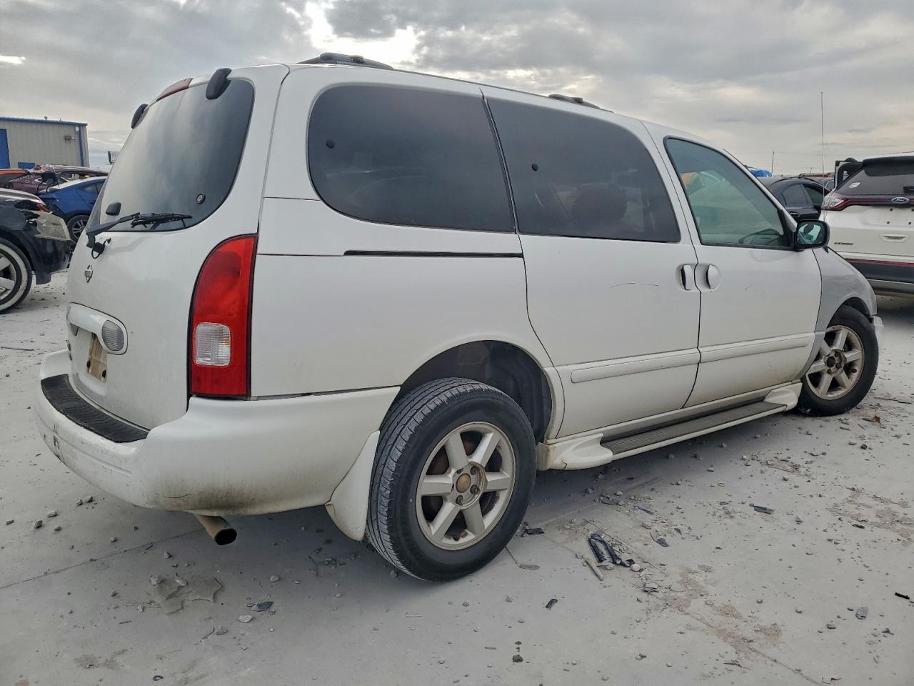 2002 Nissan Quest Gle White vin: 4N2ZN17T82D813044