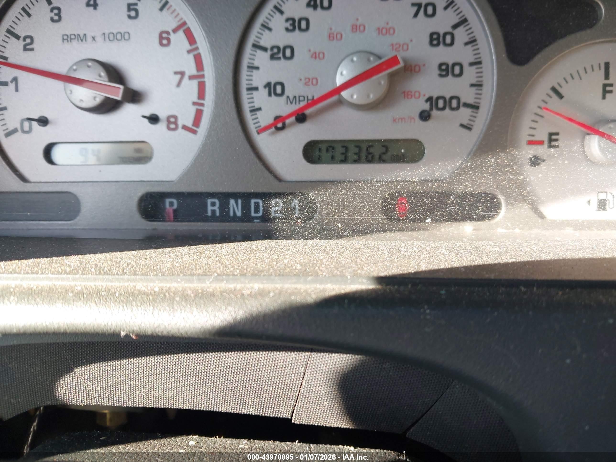 2002 Nissan Quest Gle Silver vin: 4N2ZN17TX2D813059