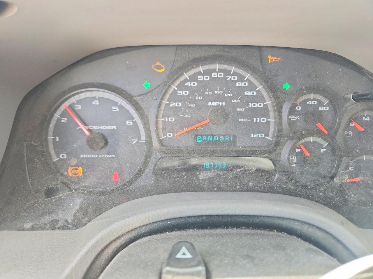 2005 Isuzu Ascender S Silver vin: 4NUDS13S852701996