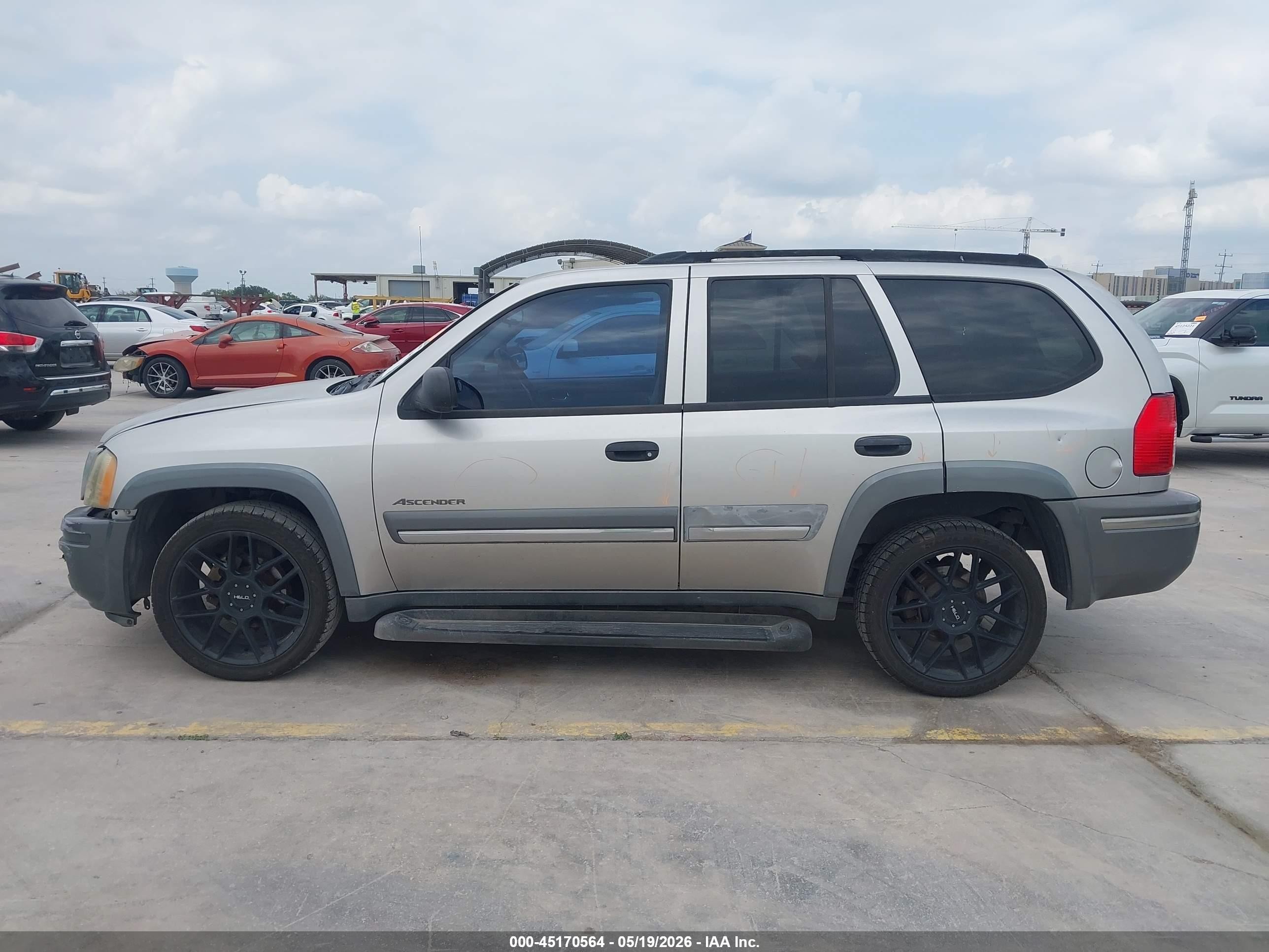 2005 Isuzu Ascender S Silver vin: 4NUDS13S952703188