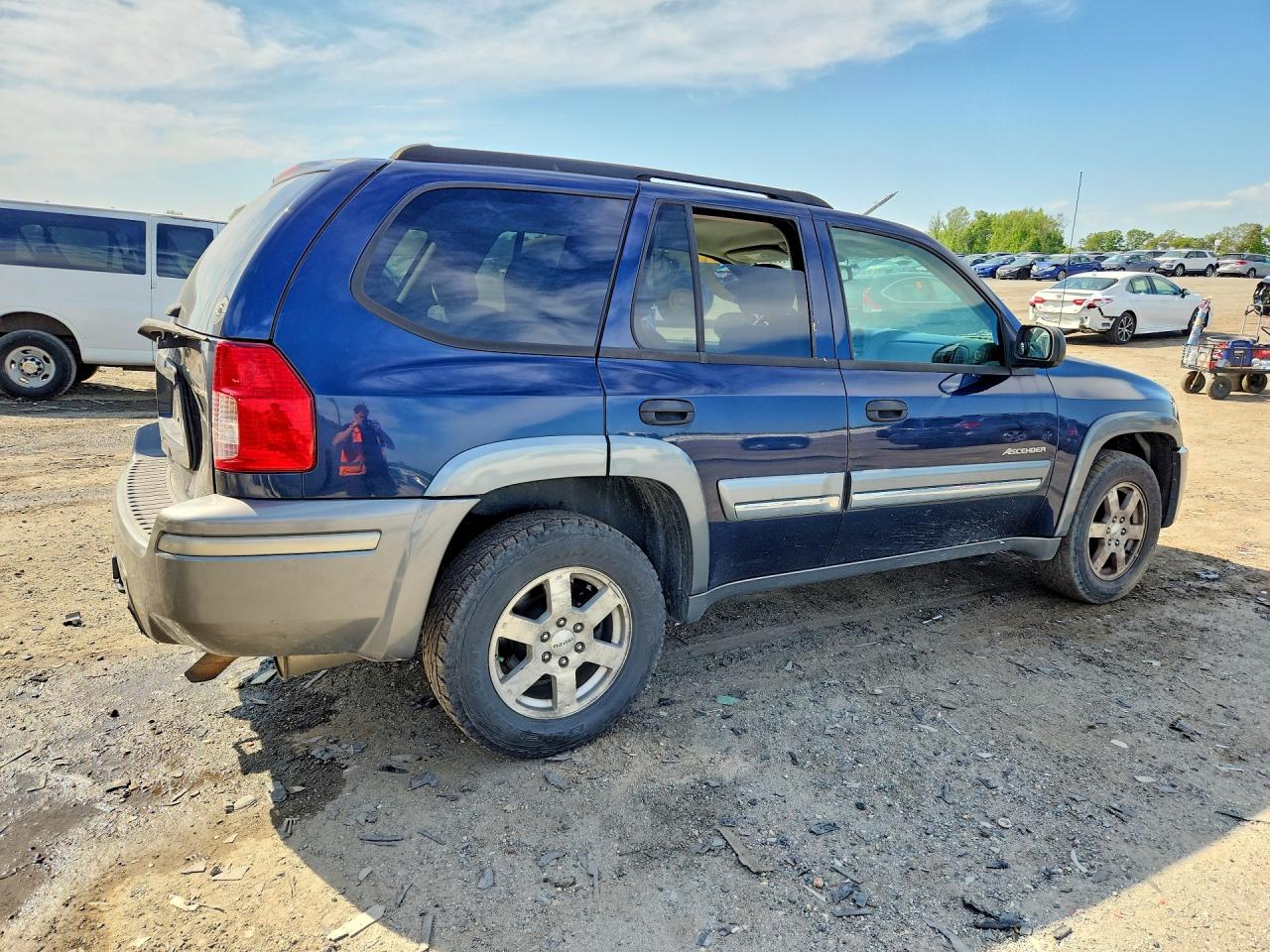 2007 Isuzu Ascender S Blue vin: 4NUDT13S972700761